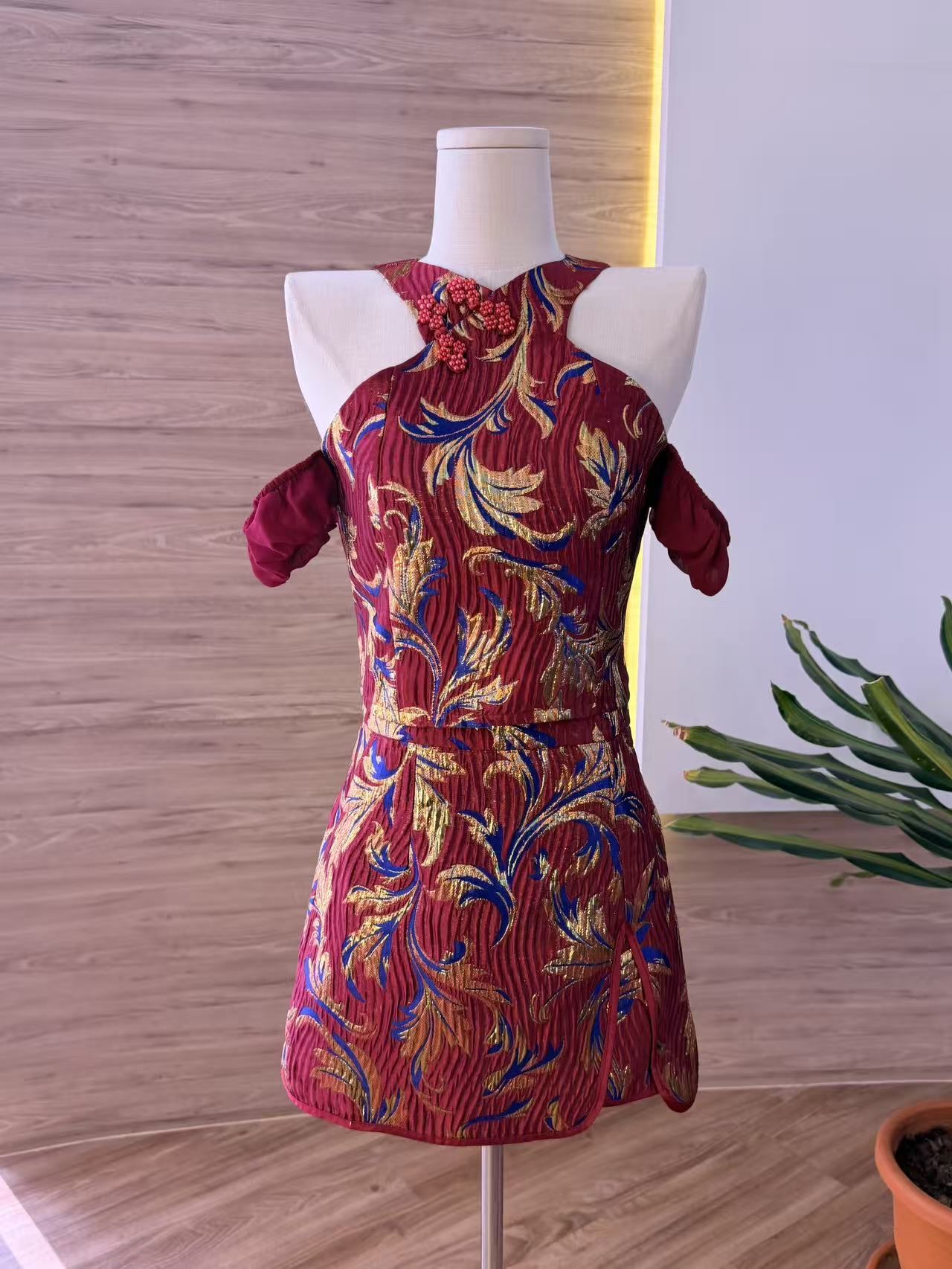 Levina Dynasty Set Wear