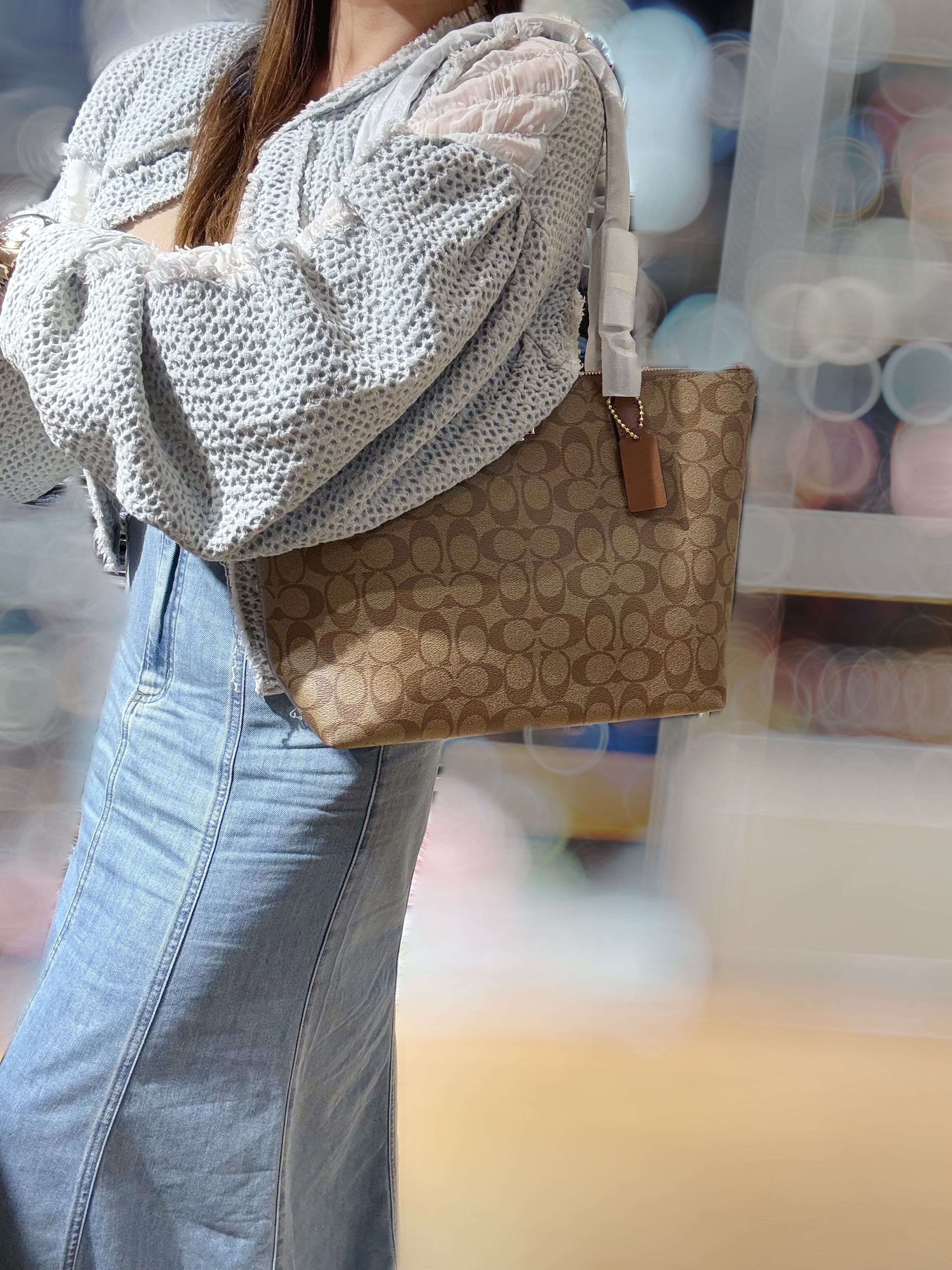 Coach top zip tote logo/m