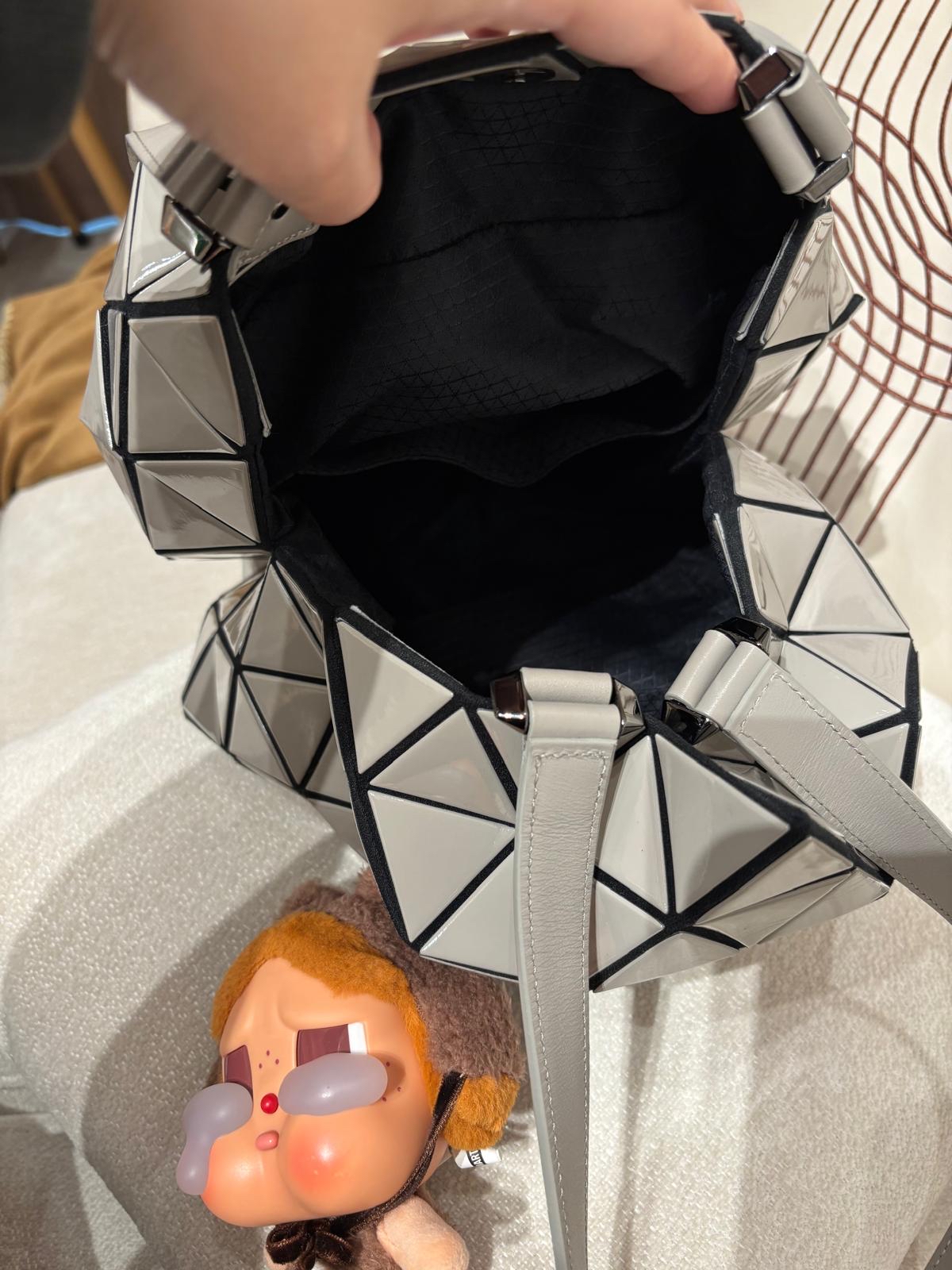 Issey Miyake Bao Bao Planet Shoulder bag 100%Authentic, 98%new 