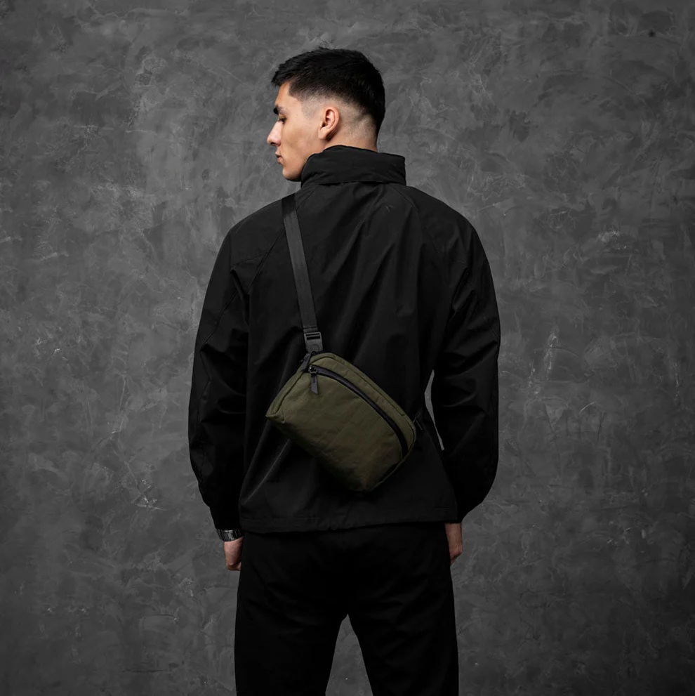 Alpaka Flight Sling 2L V2輕量旅行側肩包-Axoflux 400D(需預訂)