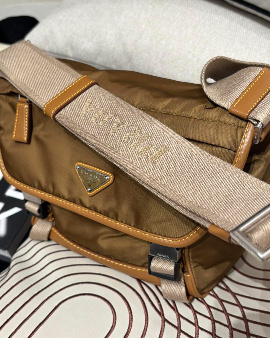 Prada 2VD066 Nylon crossbody bag 100%Authentic, 98%New✅Card✅Dust bag