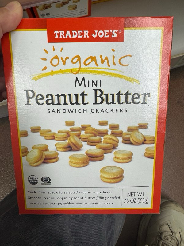 🇺🇸 Trader Joe’s Organic Mini Peanut Butter Sandwich Crackers 有機迷你花生醬夾心脆餅 213g