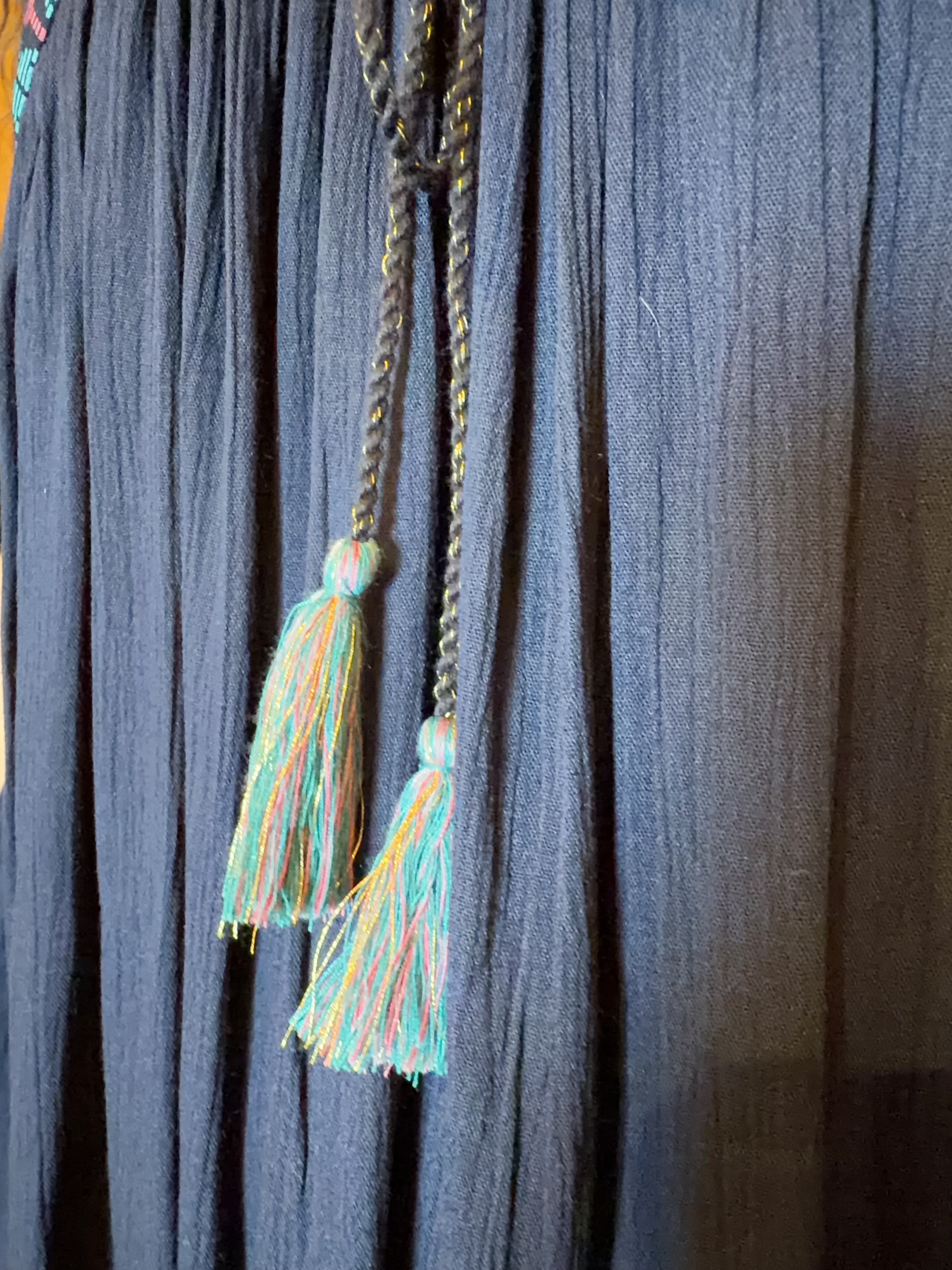 1674 Navy Blue V Neck Sleeveless Short OP 32.5"