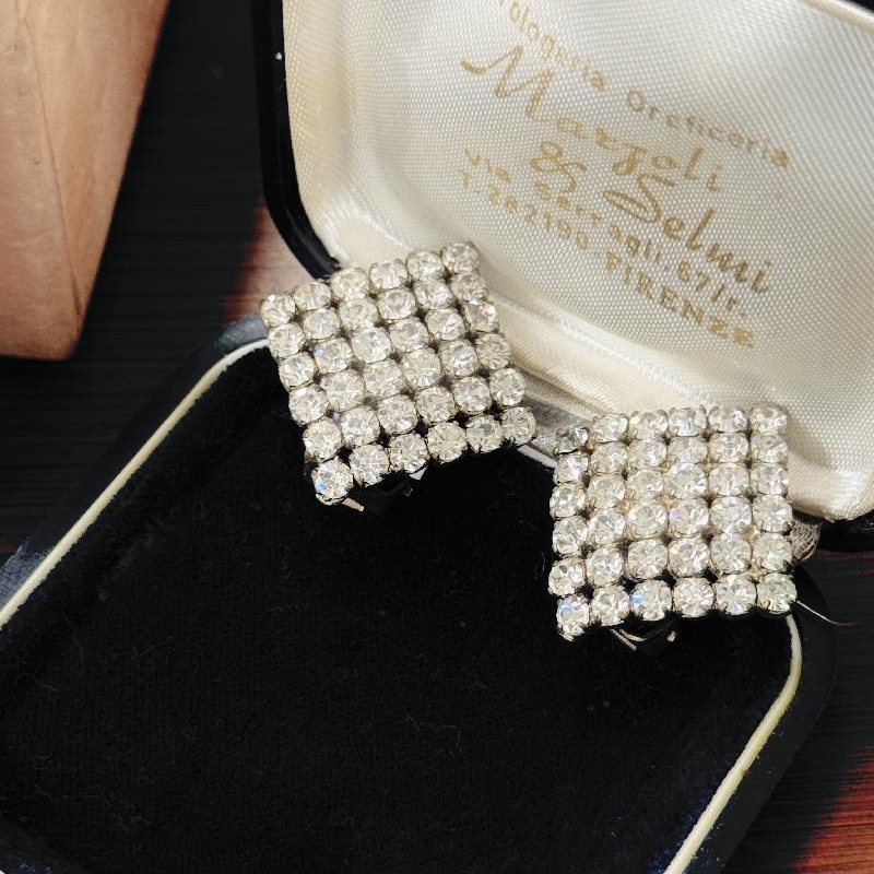 Vintage Czechoslovakian Mid-Century Rhinestone Sparkling Clip Earrings (NZ015-3)