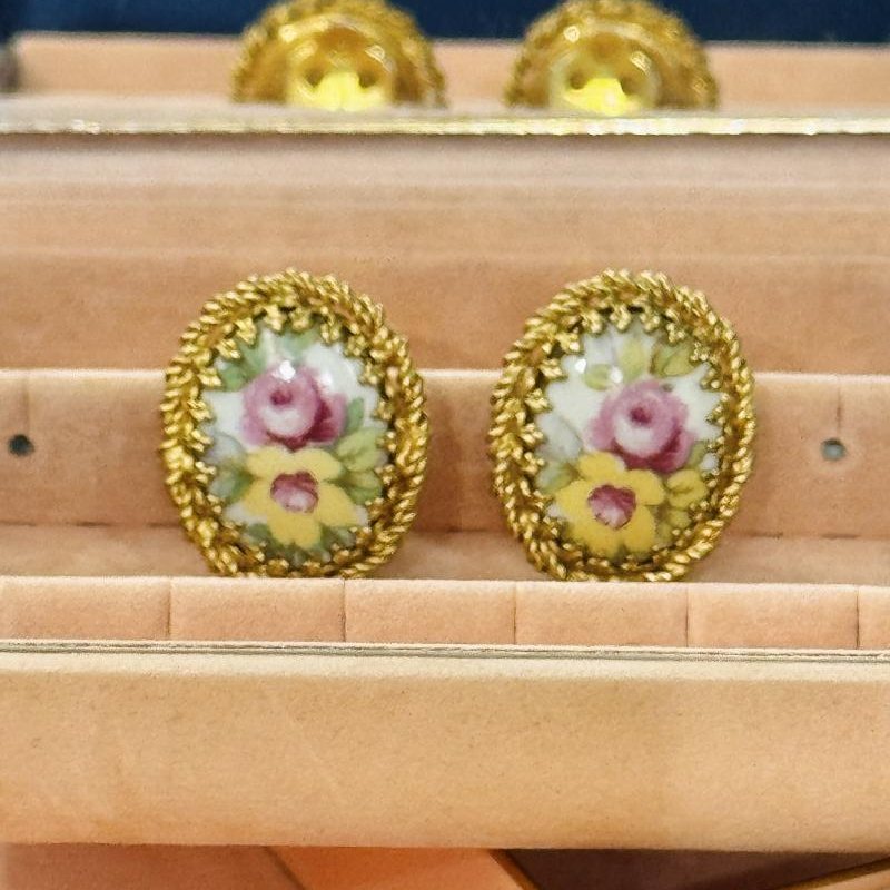 Floral Clip Earrings (C035)