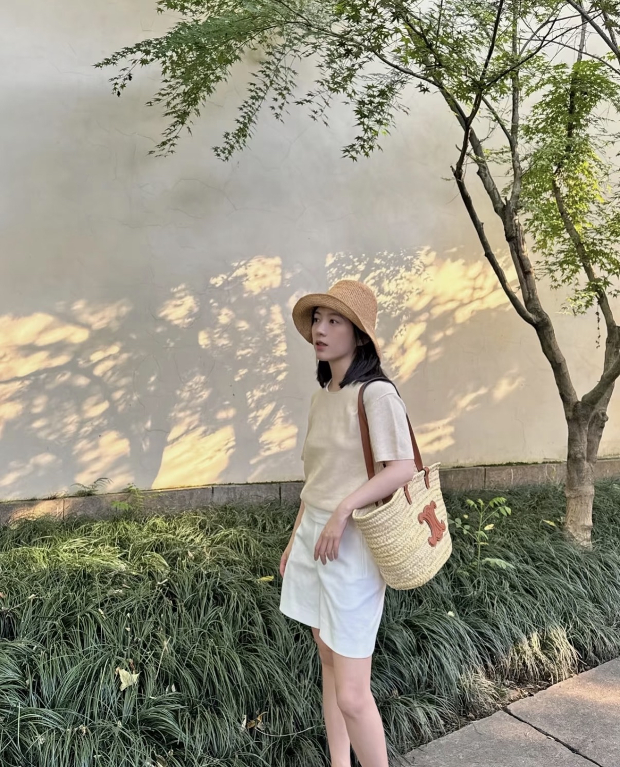 限時優惠✨夏天必備🍒訂貨📮Celine medium 草編包 🏷️size 26x27x16cm