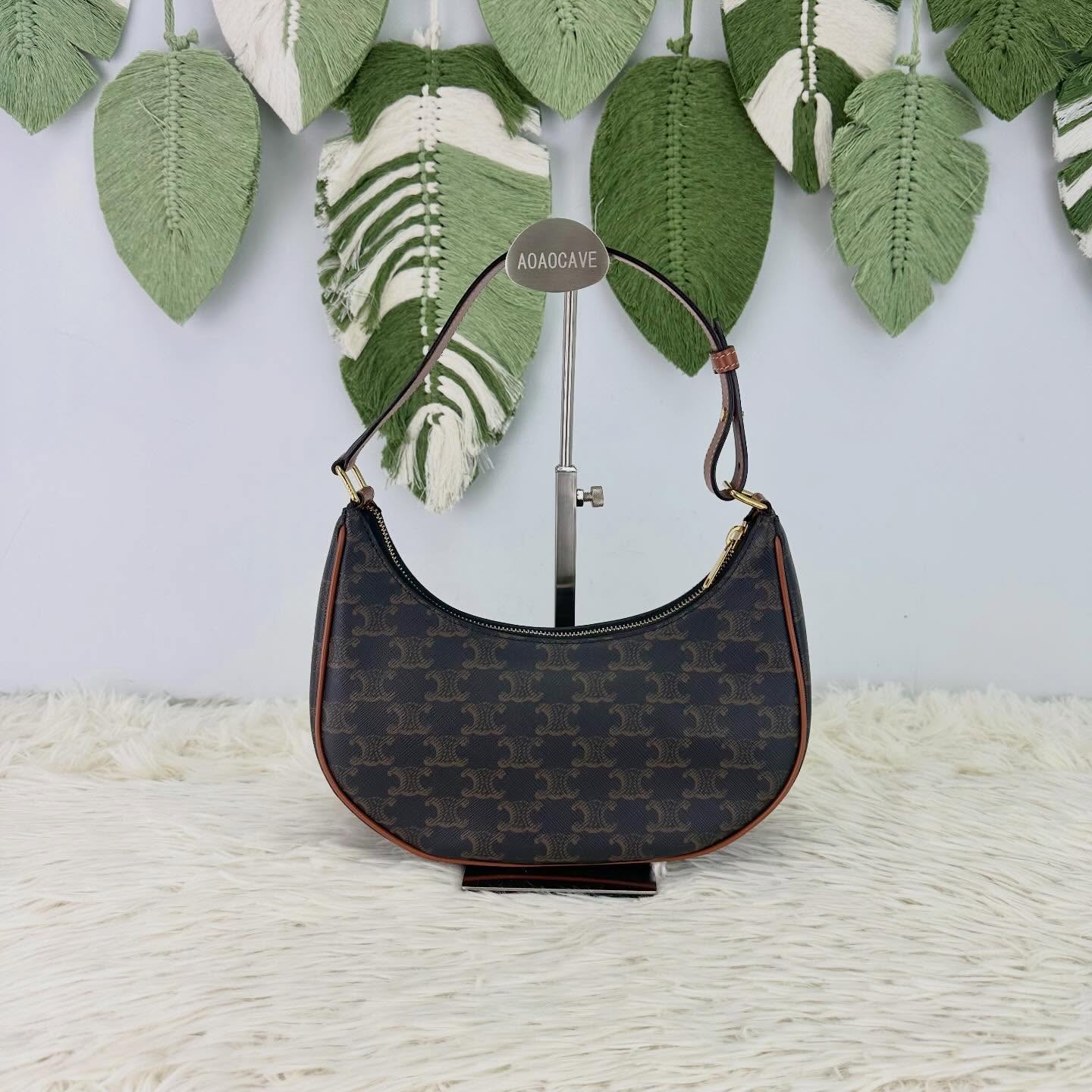 CELINE 🤍PRE OWNED AVA HOBO 凱旋門老花腋下包 單肩包🤎