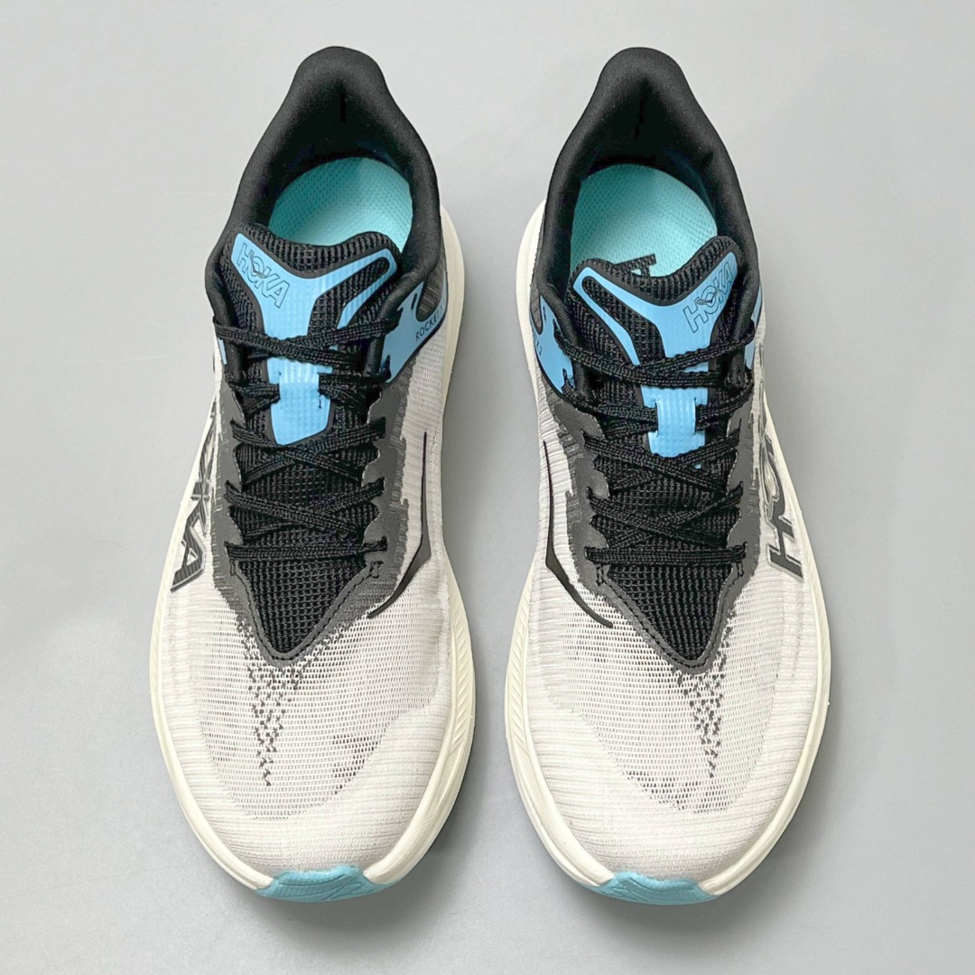 HOKA Rocket X 3