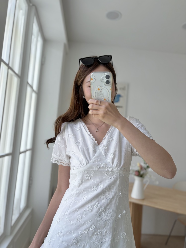 Aurelie Embroidered Dress (White)
