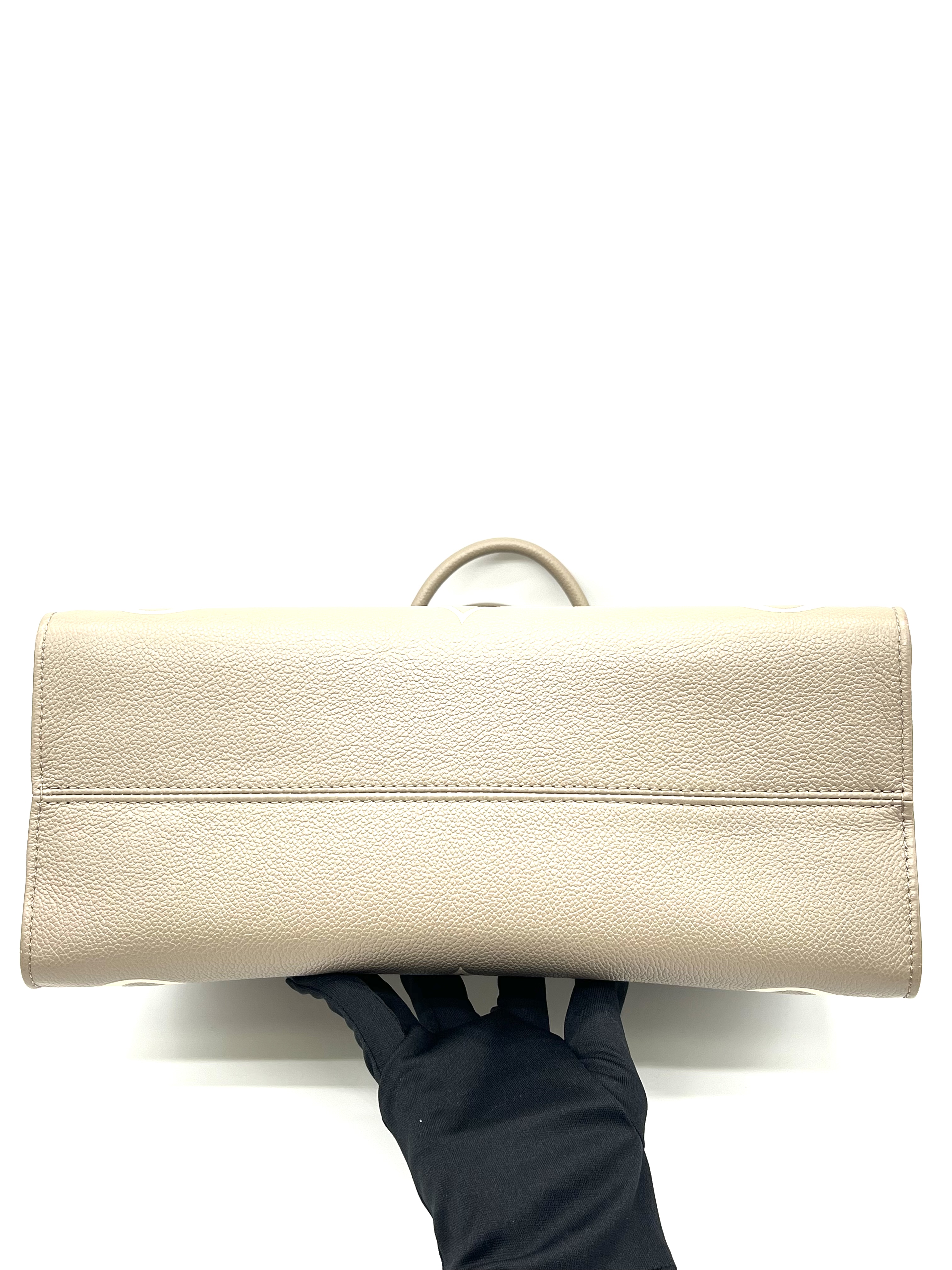 Pre-Owned LV OnTheGo MM / Product Code: 26050701