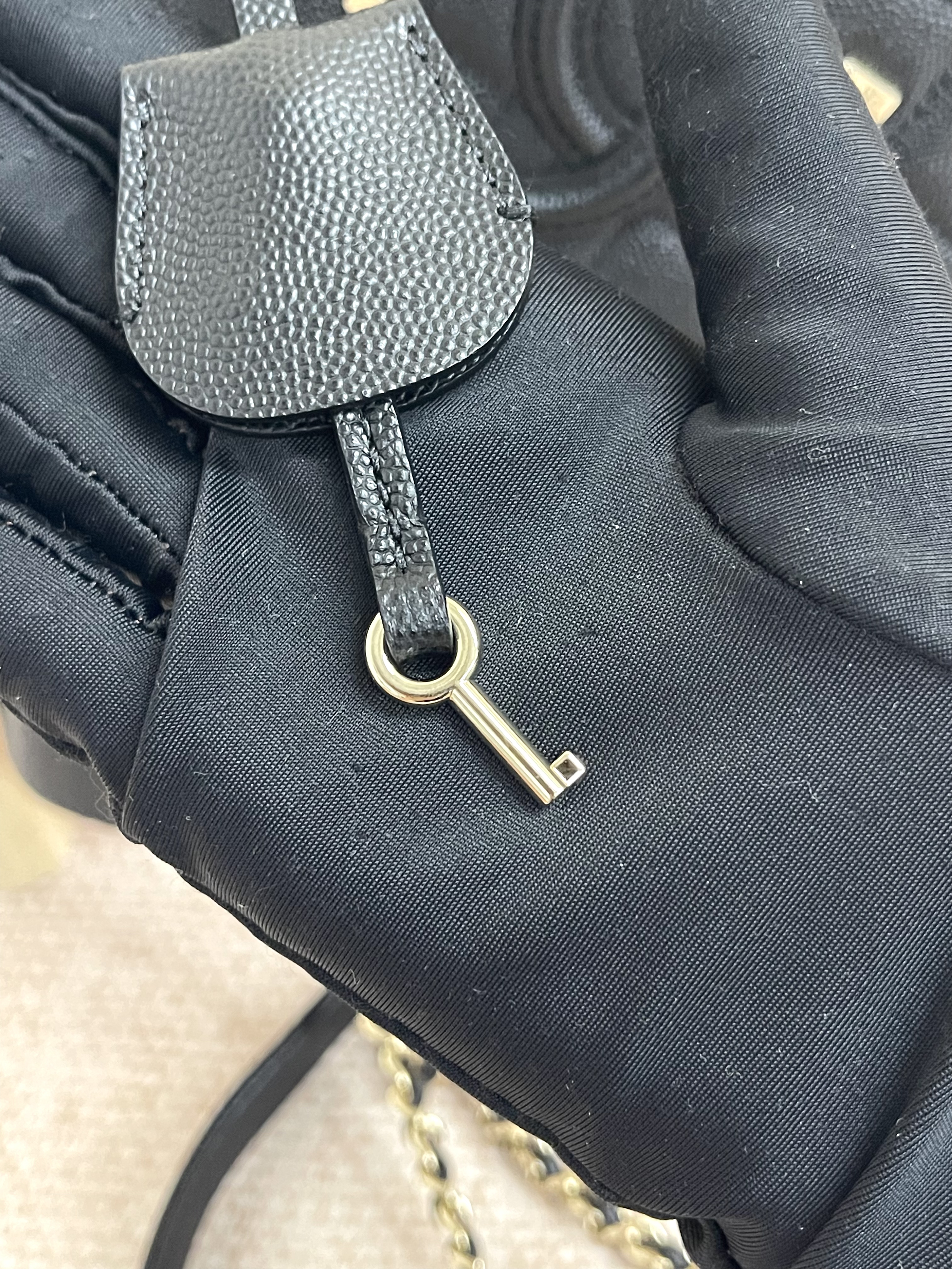 Pre-owned Chanel vanity case / Product Code: 26021001