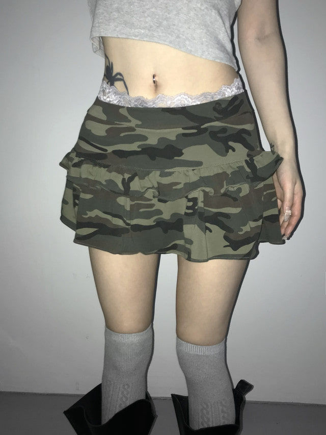 Lace Trim Layering Shorts