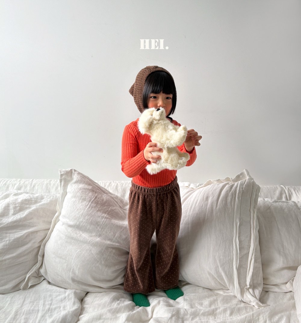 Hei | Stretchy Tee