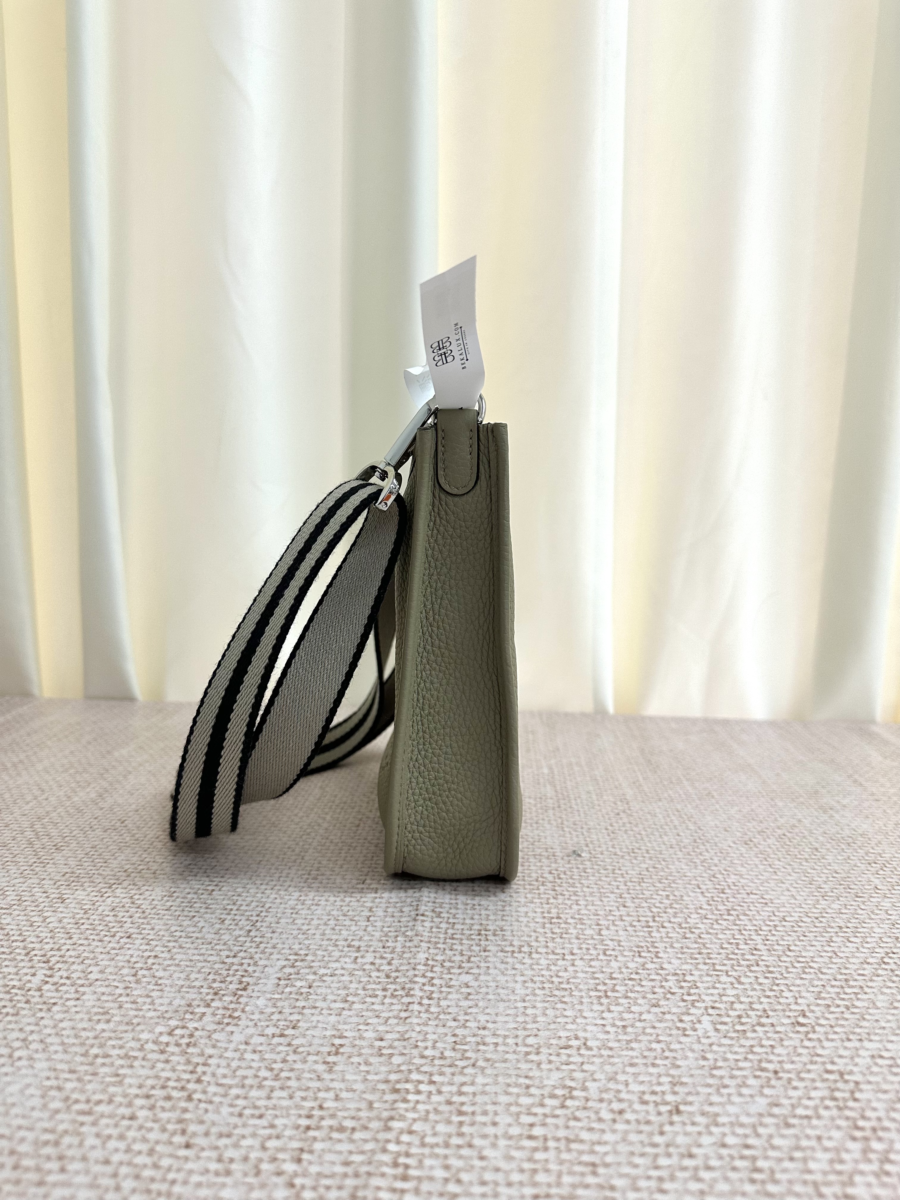 Pre-owned Hermes MiniE / Stamp W/ Product Code: 26040209