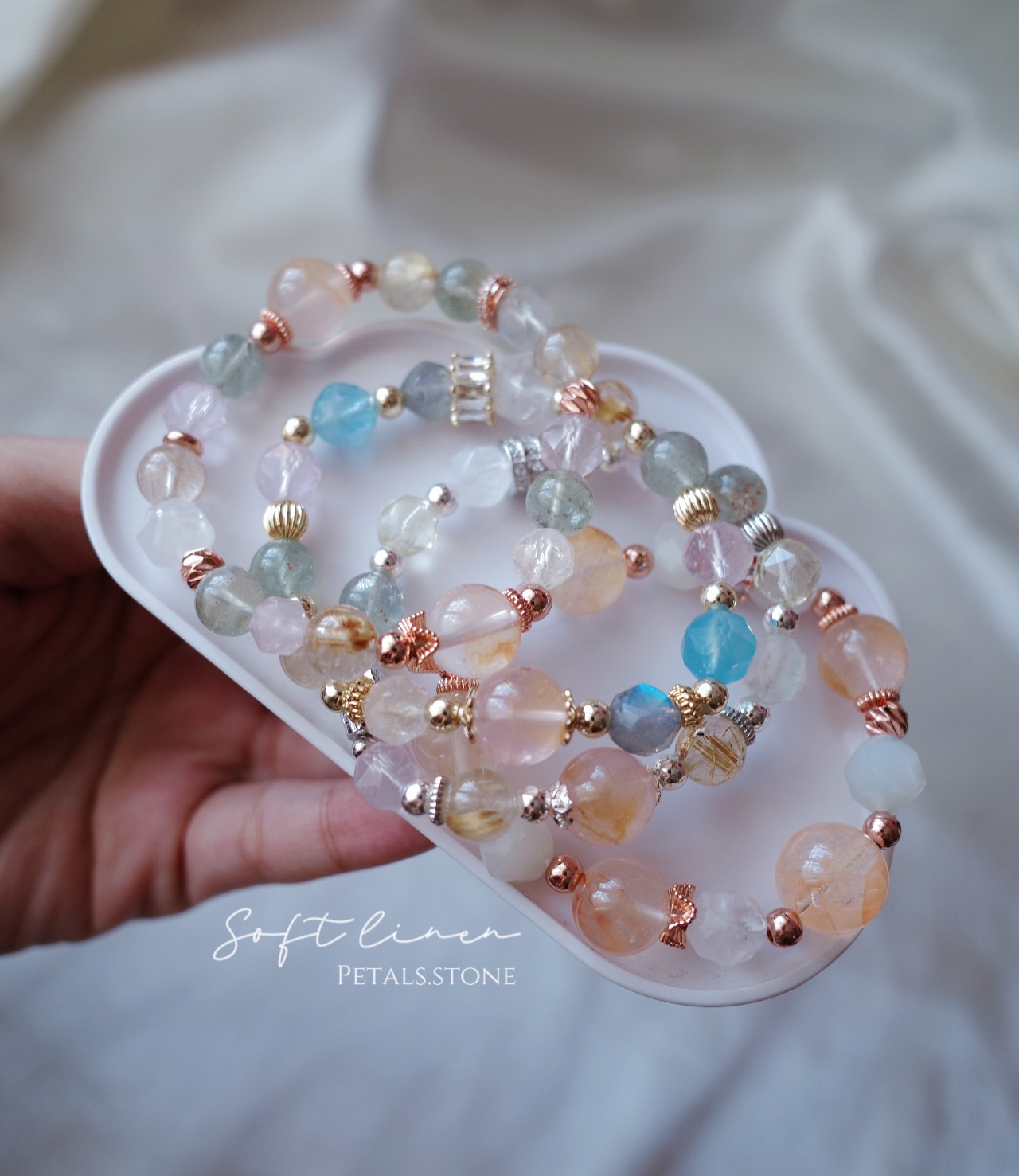 ̈ 𝑺𝒐𝒇𝒕 𝒍𝒊𝒏𝒆𝒏⋆ ₊