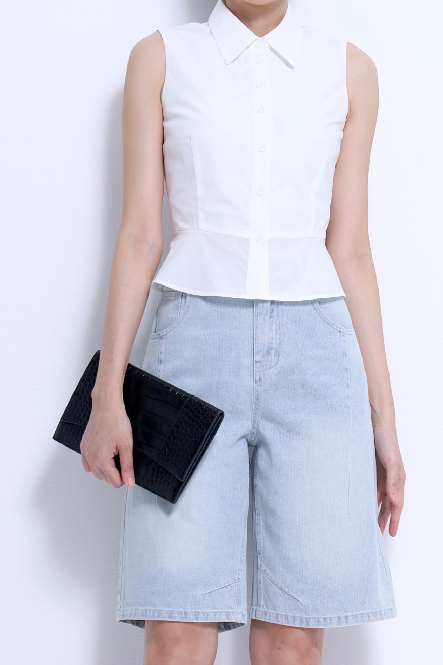 CB2776 COLLAR SLLVLESS PEPLUM TOP