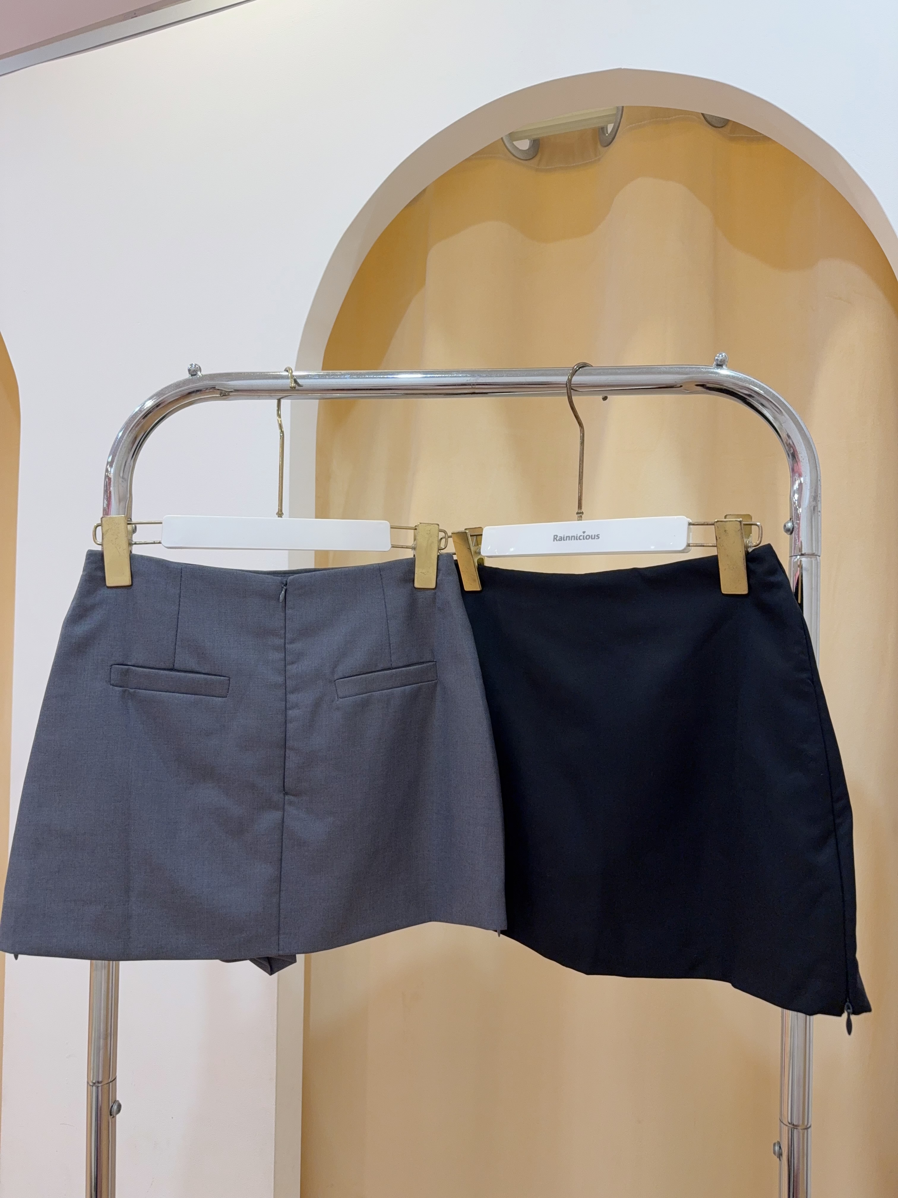 西装A字半身短裙 R2667