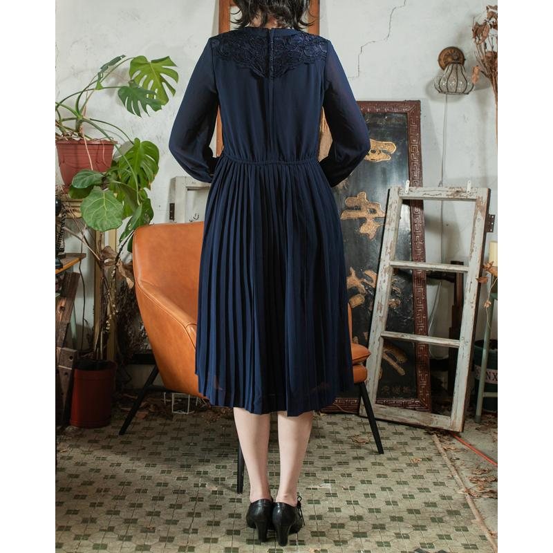 Vintage Japanese Elegant Midnight Blue Lace Embellished Accordion Pleat Day & Night Dress (MT1608-152)