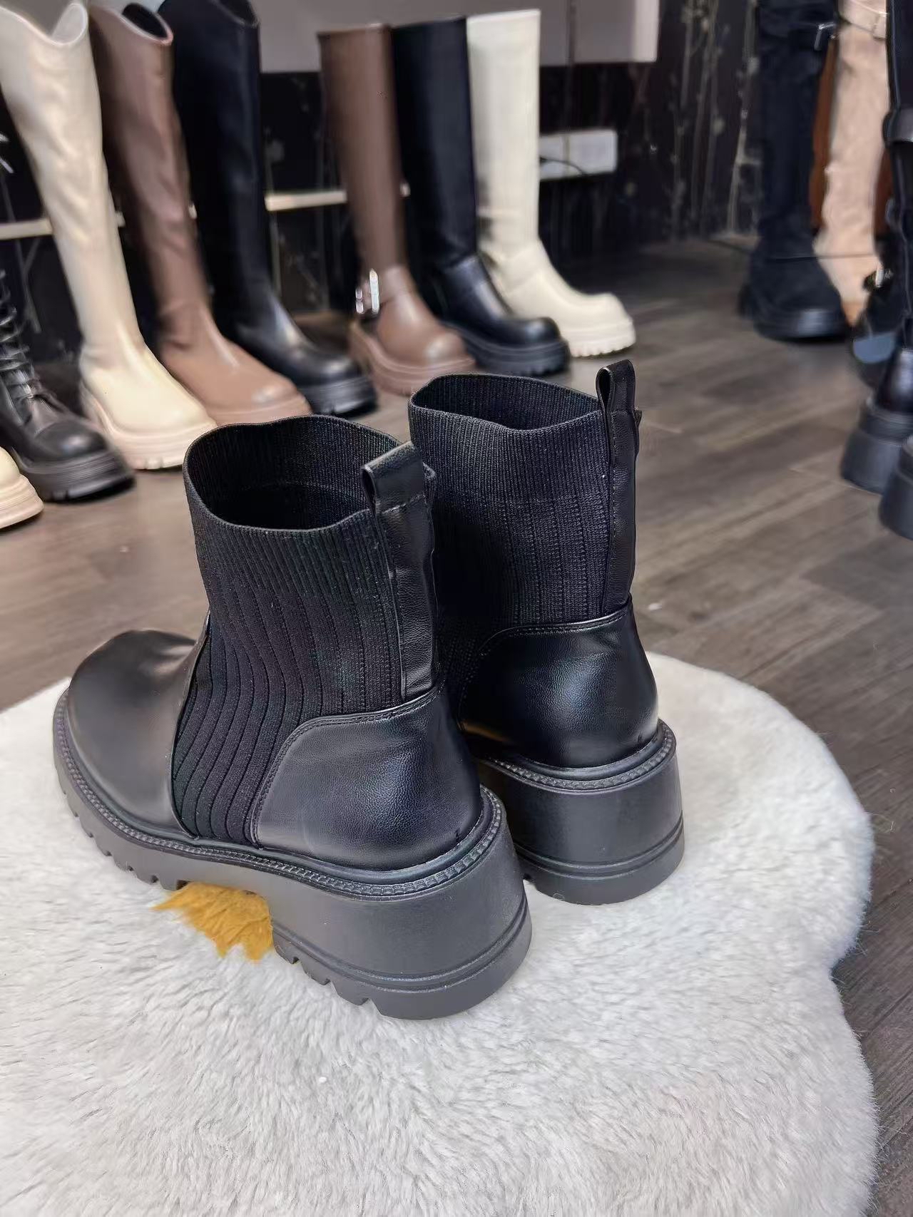 TA19 厚底增高马丁靴