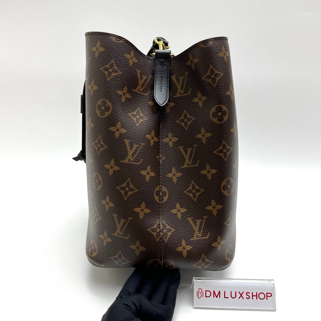 LV Monogram Neo Noe MM Black