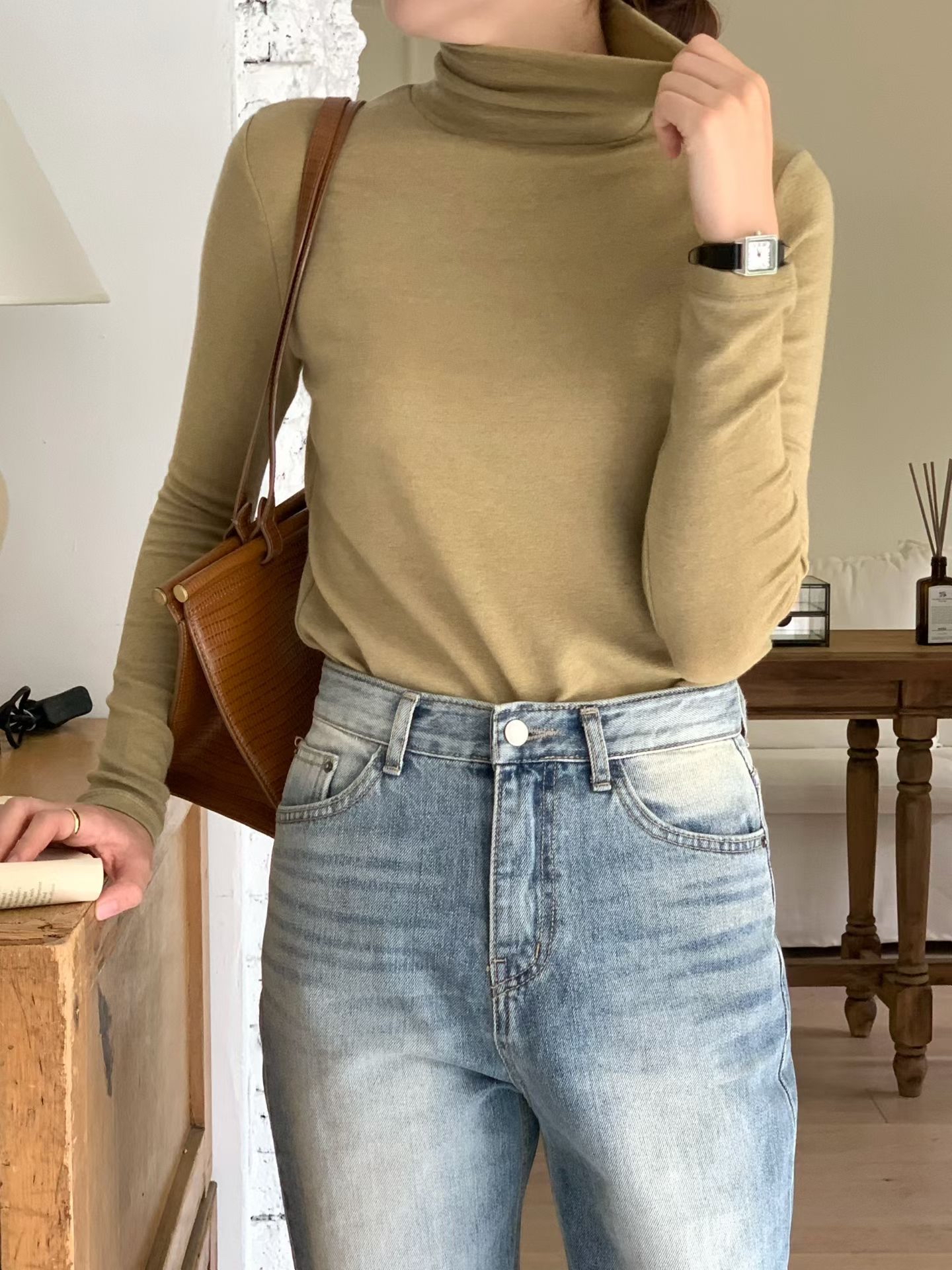 HighNeck wool basic tee