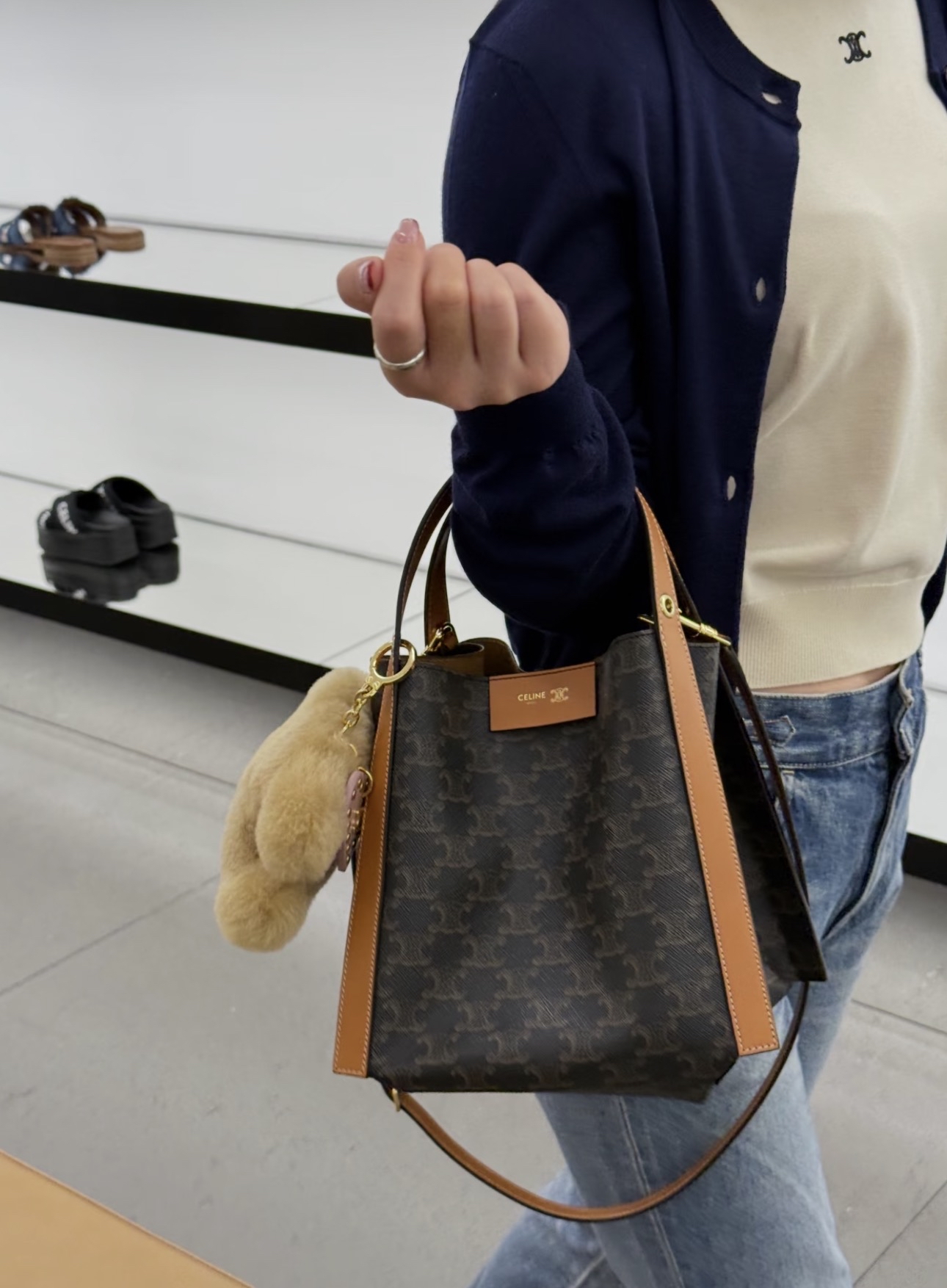 訂貨📮新款🆕 Celine Small Cube Bag 有肩帶 Size 18.5x21x17cm