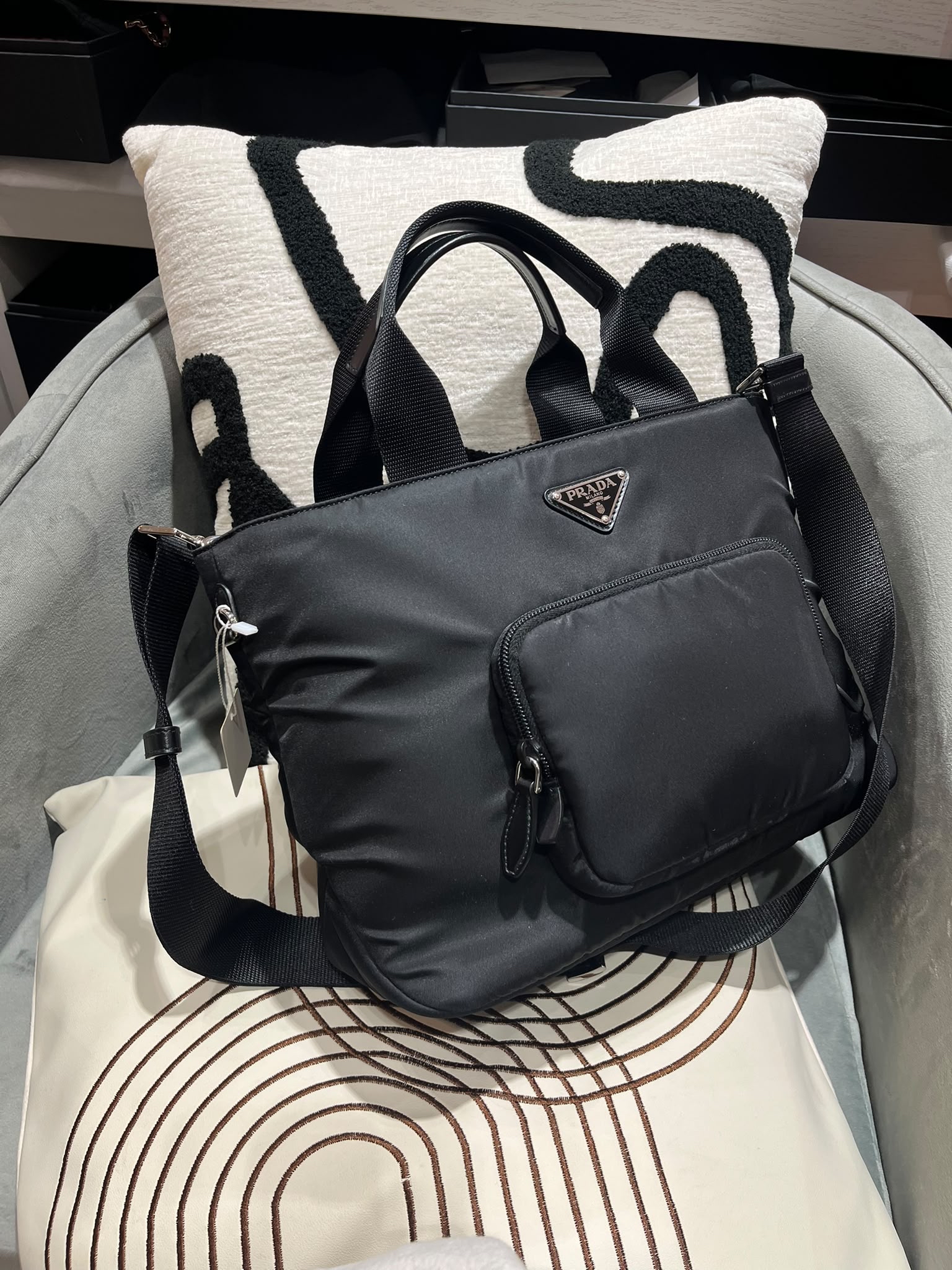 Prada nylon 2way re-nylon Bag100%Authentic, 98%new✅dust bag