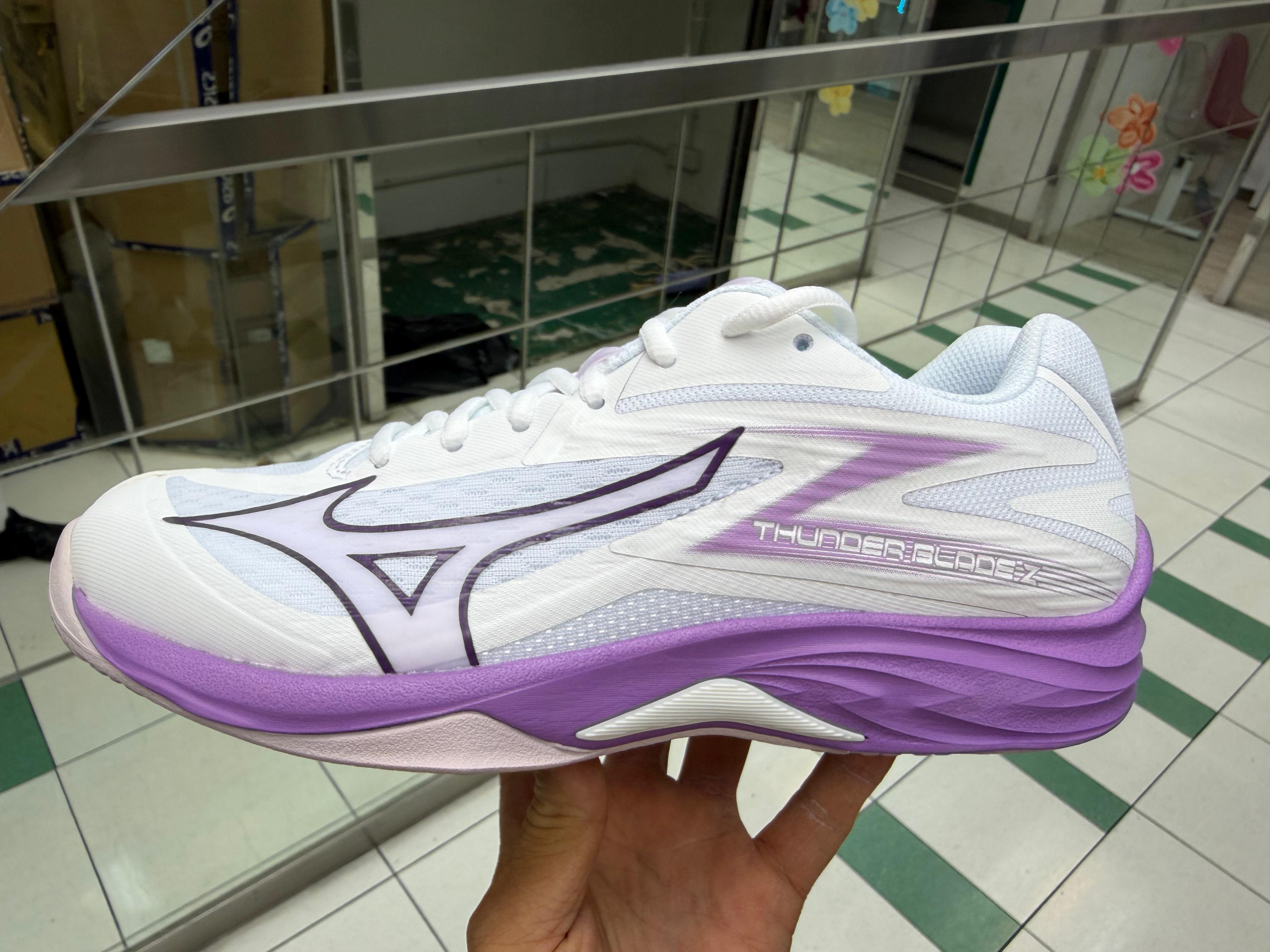 特價排球鞋 - Mizuno Thunder Blade