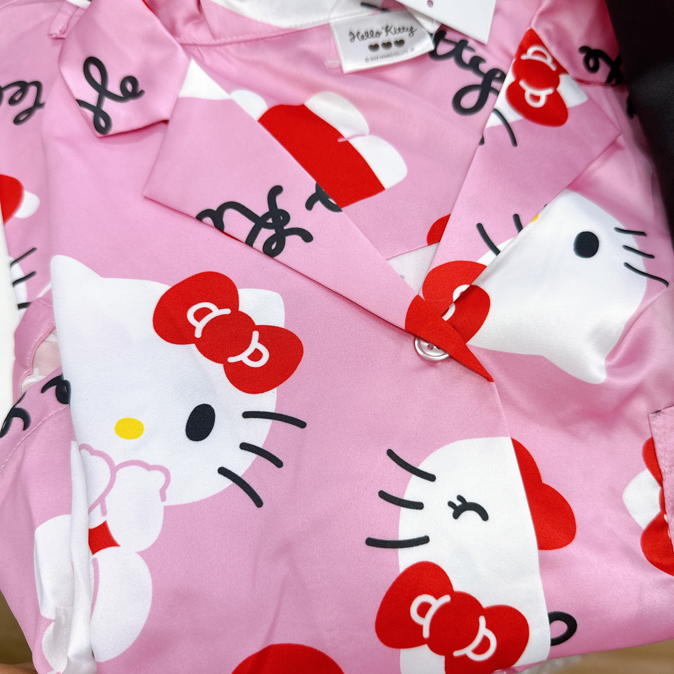 日本直送Hello Kitty夏天睡衣 有M及L size