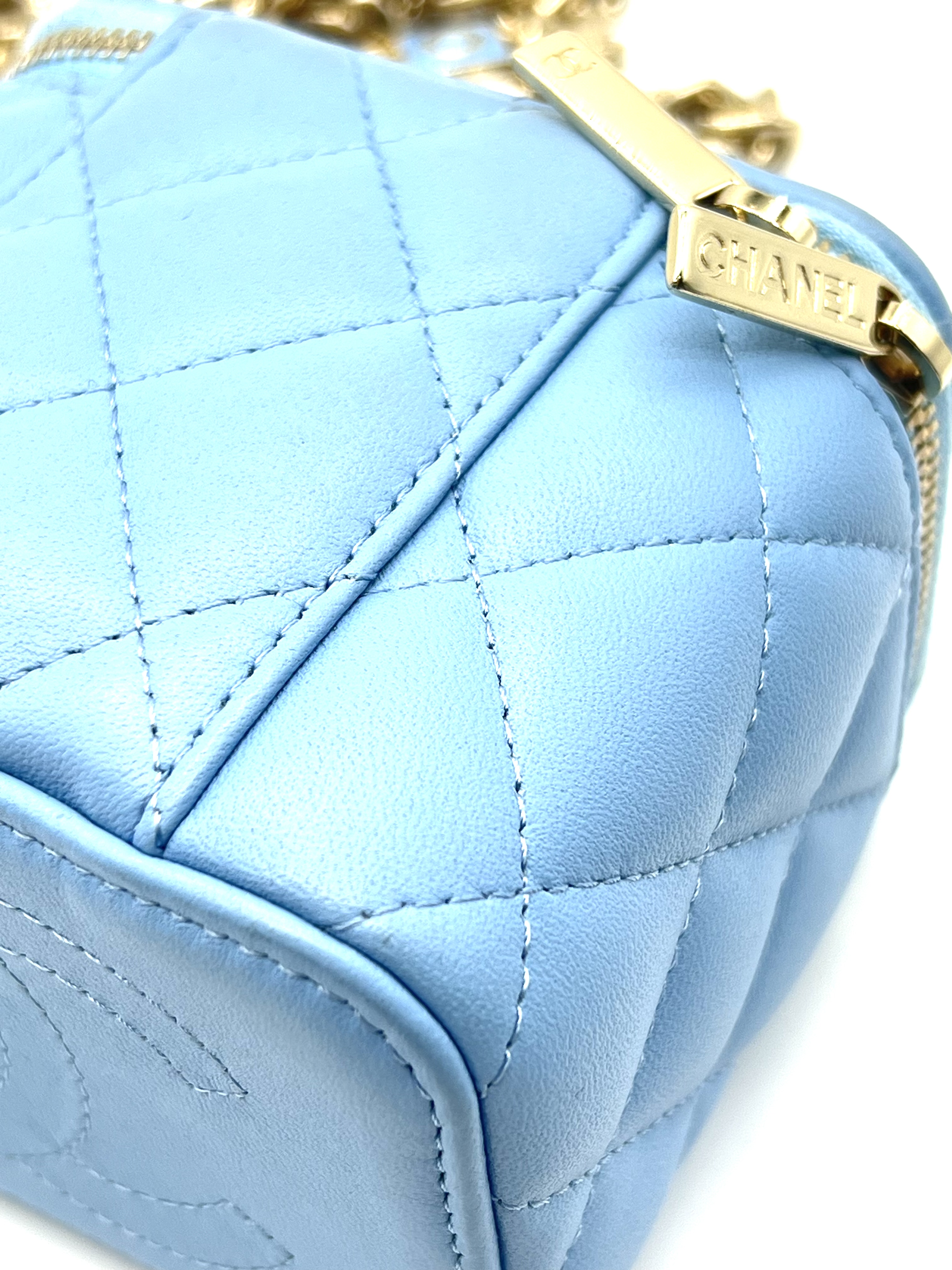 Pre-Owned CHANEL Tiffany Blue Vanity Case / Product Code: 36050610