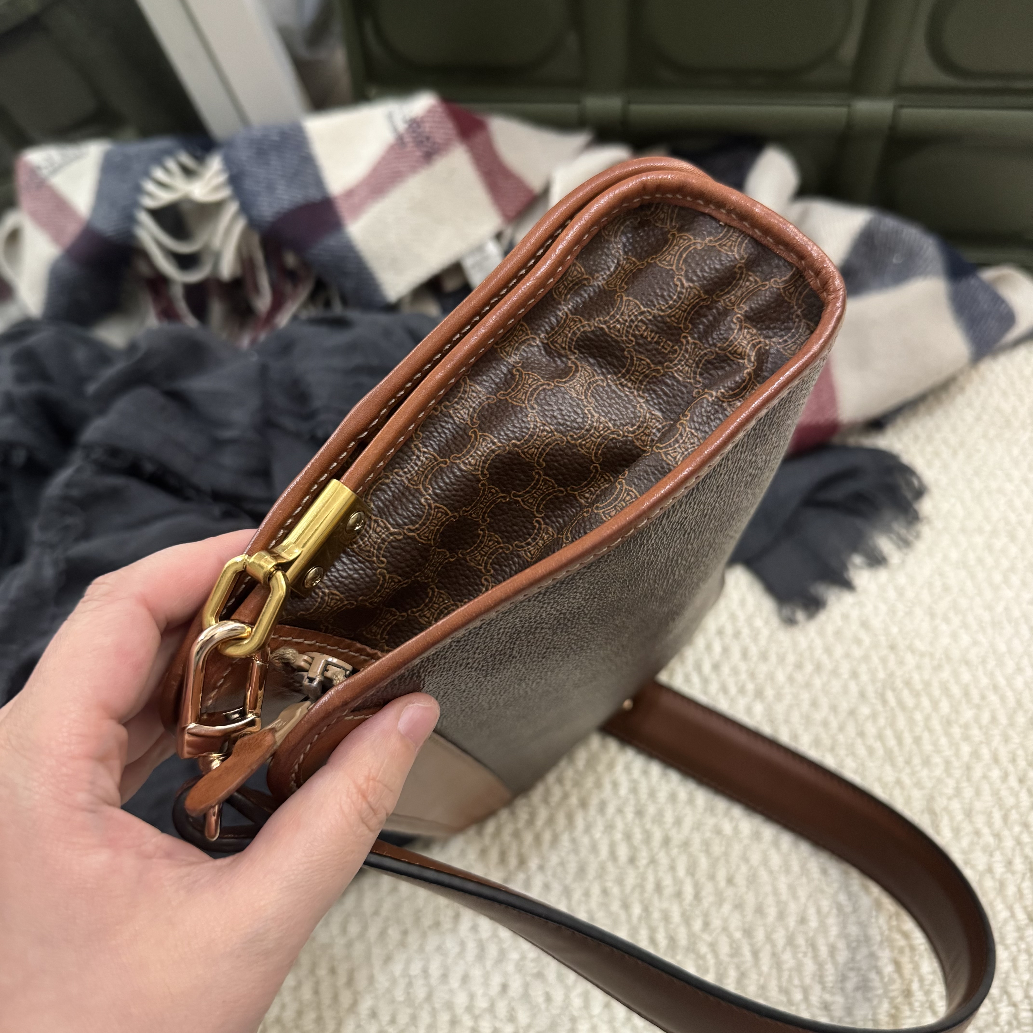 𝐂𝐞𝐥𝐢𝐧𝐞 𝐌𝐚𝐜𝐚𝐝𝐚𝐦 𝐏𝐨𝐮𝐜𝐡 𝐁𝐚𝐠 🐻