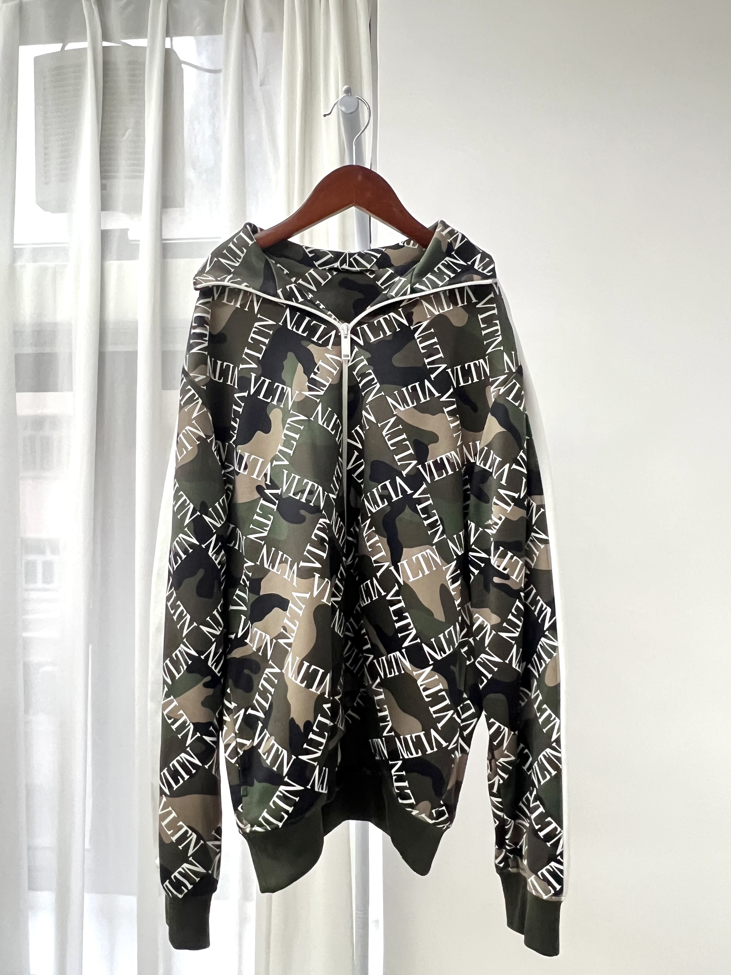 Pre-Owned VALENTINO VItn Camo Bomber Jacket / Product Code: 26051902