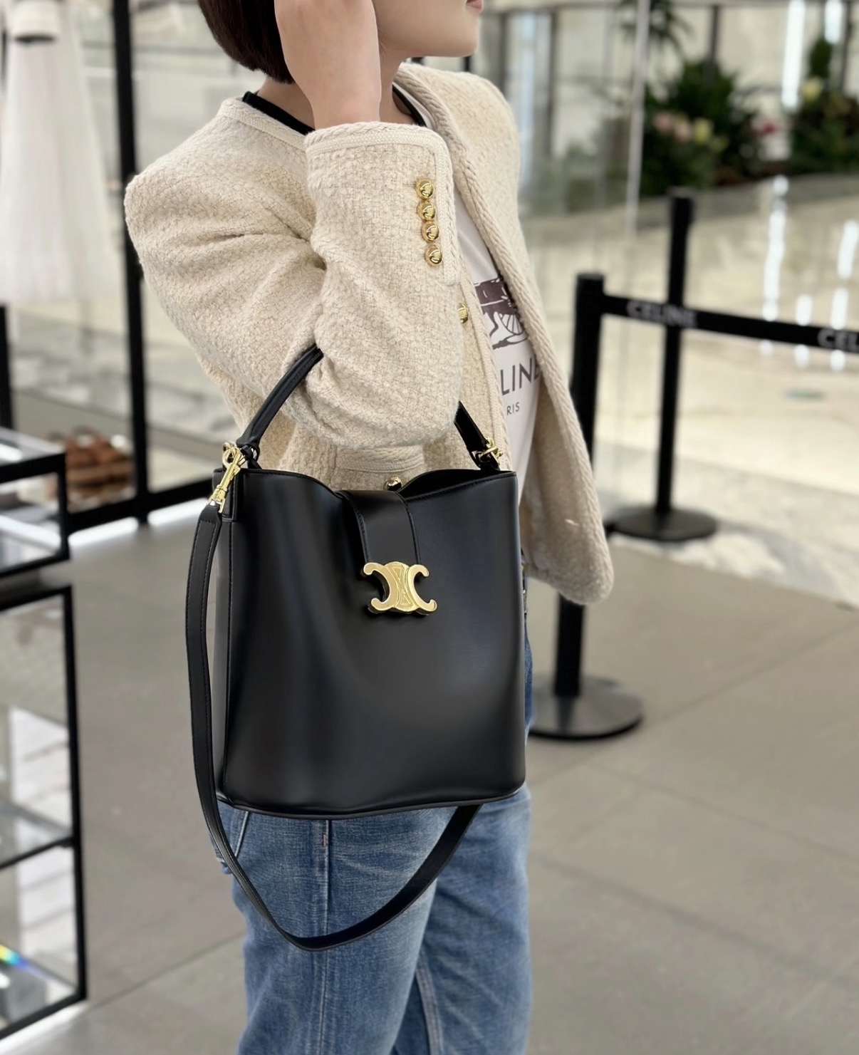 指定款式優惠✨訂貨📮Celine Medium Louise bucket bag Size 23.5x24x16 cm
