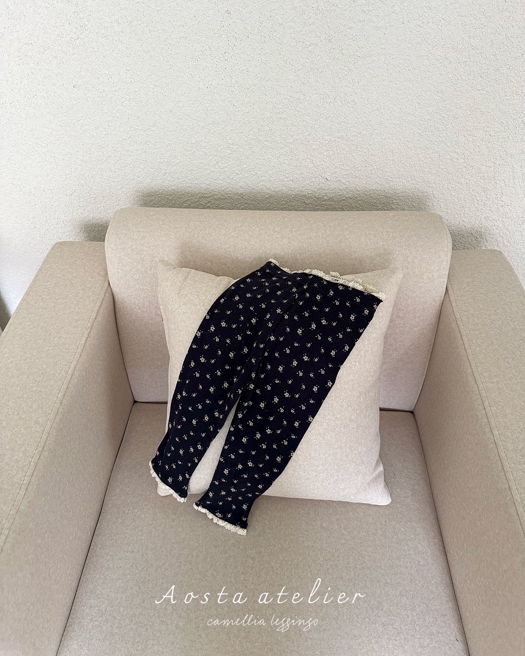 Aosta | [Camellia Leggings]