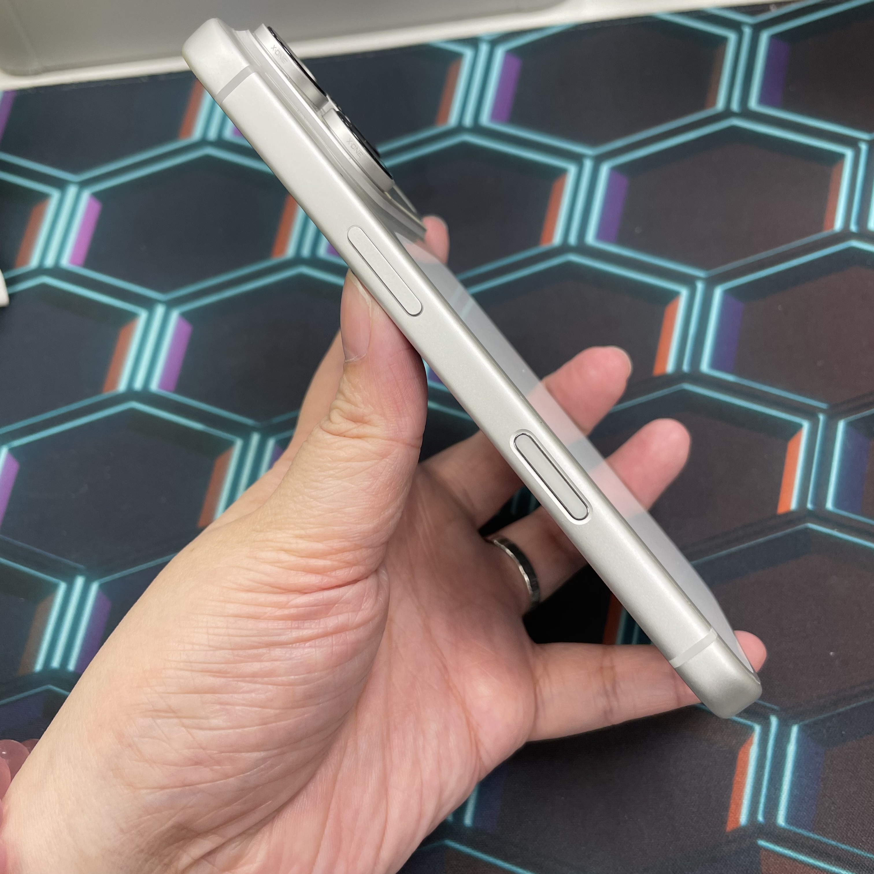 *6243 17 pro 完美機 512GB 電100 銀色 sliver