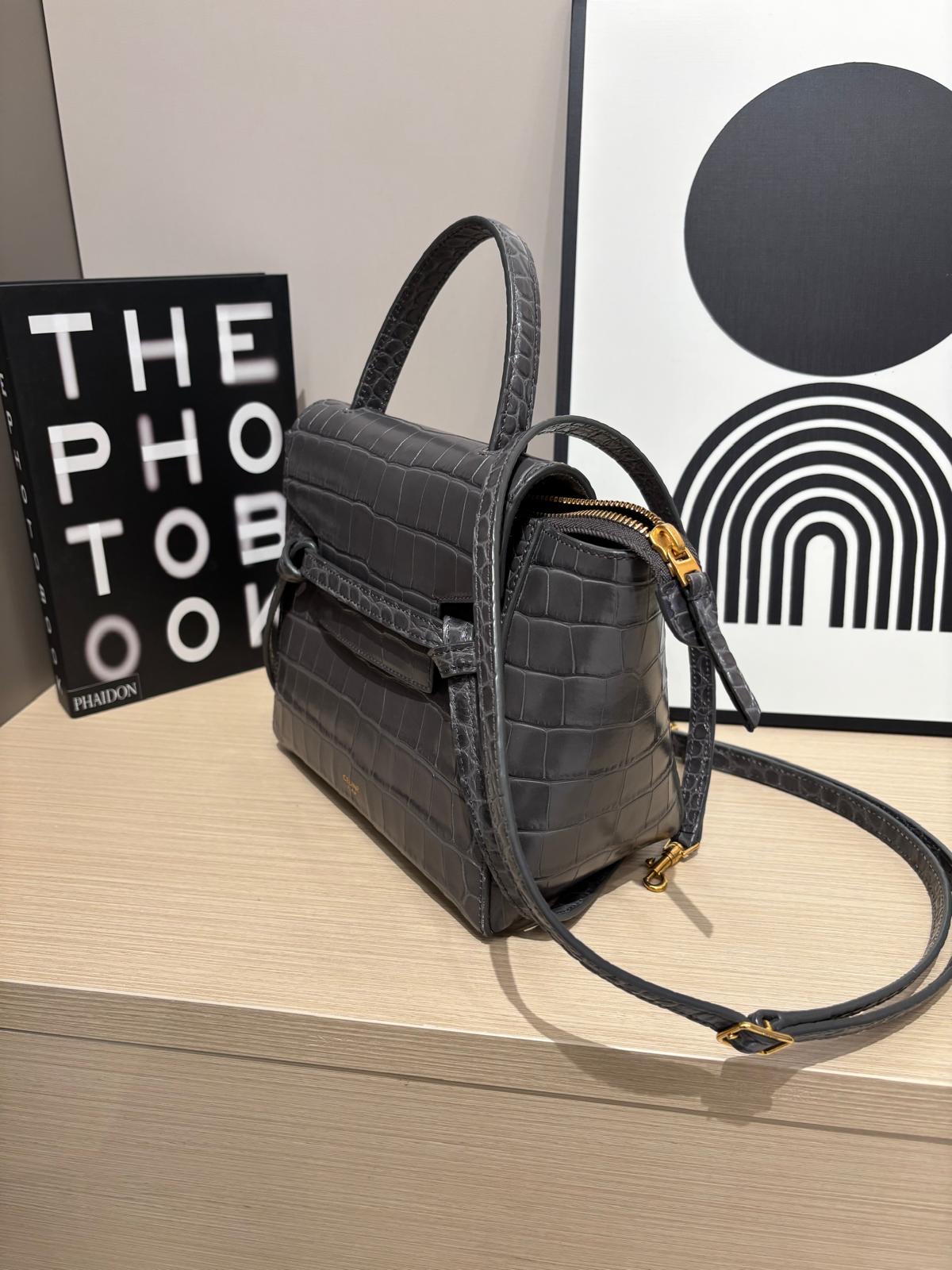 Celine Nano Belt Bag 2 Way Bag 深灰壓鱷魚紋牛皮金扣 100%Authentic,95%new✅dust bag 