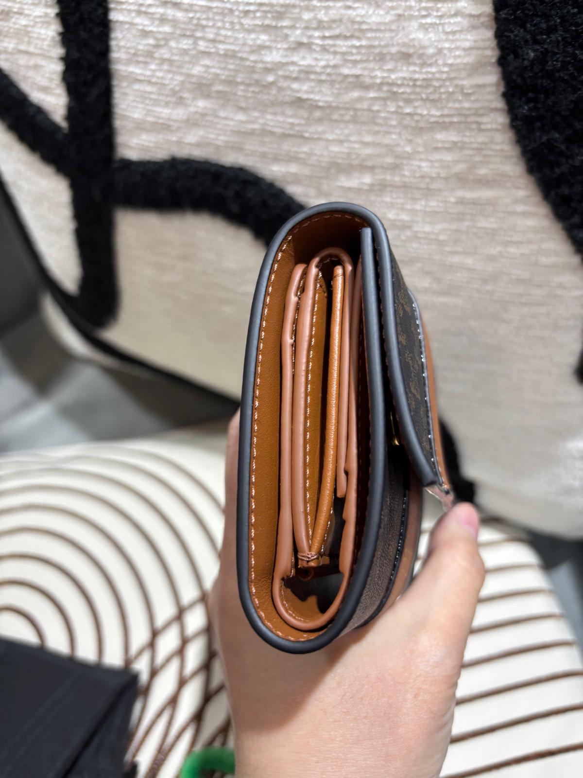 未使用品 Celine small triomphe canvas trifold wallet ,100%Authentic,   unused 未使用品✅dust bag  