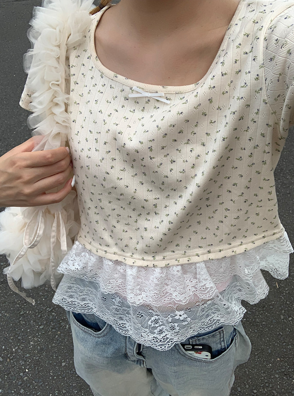 日本碎花拼蕾絲邊上衣[ze958]