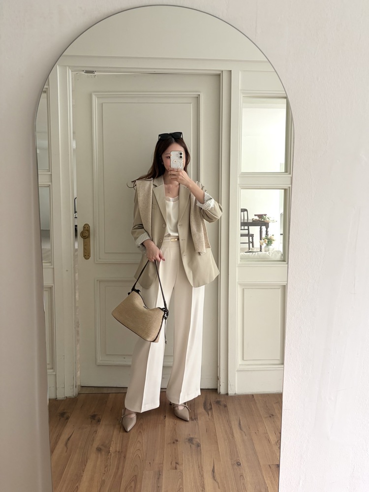 Charlyne Seamless-Front Slacks (Ivory)