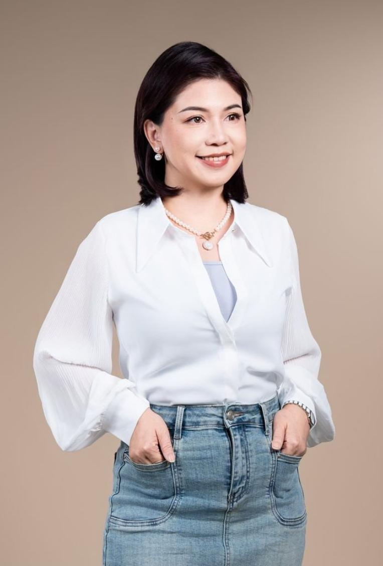 Pleated Soft Sleeve Blouse