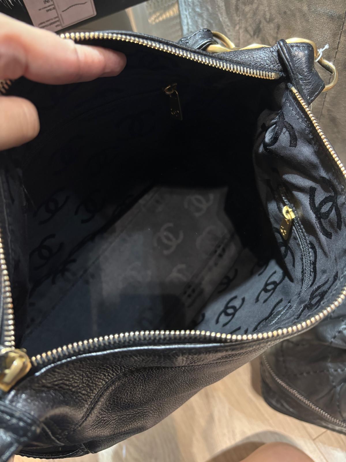 Chanel hobo vintage calfskin 黑金 100%Authentic ,90%new ✅card✅dust bag