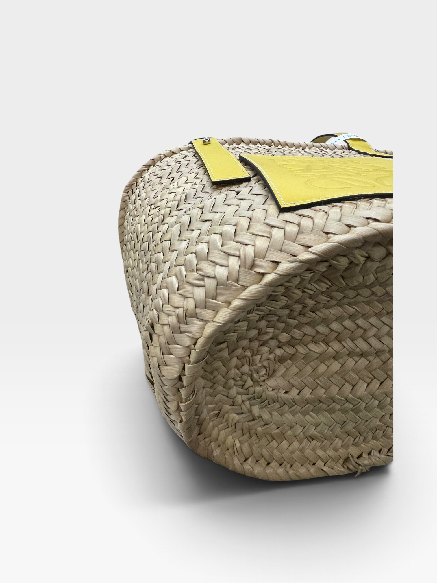 Pre-Owned LOEWE Basket Bag / Product Code: 091013