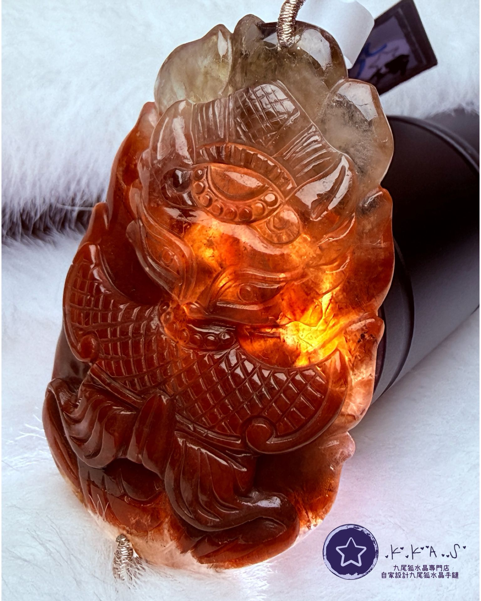 K00122 Black Label 紅極光將軍狐 - 吊墜/手牌兩用款