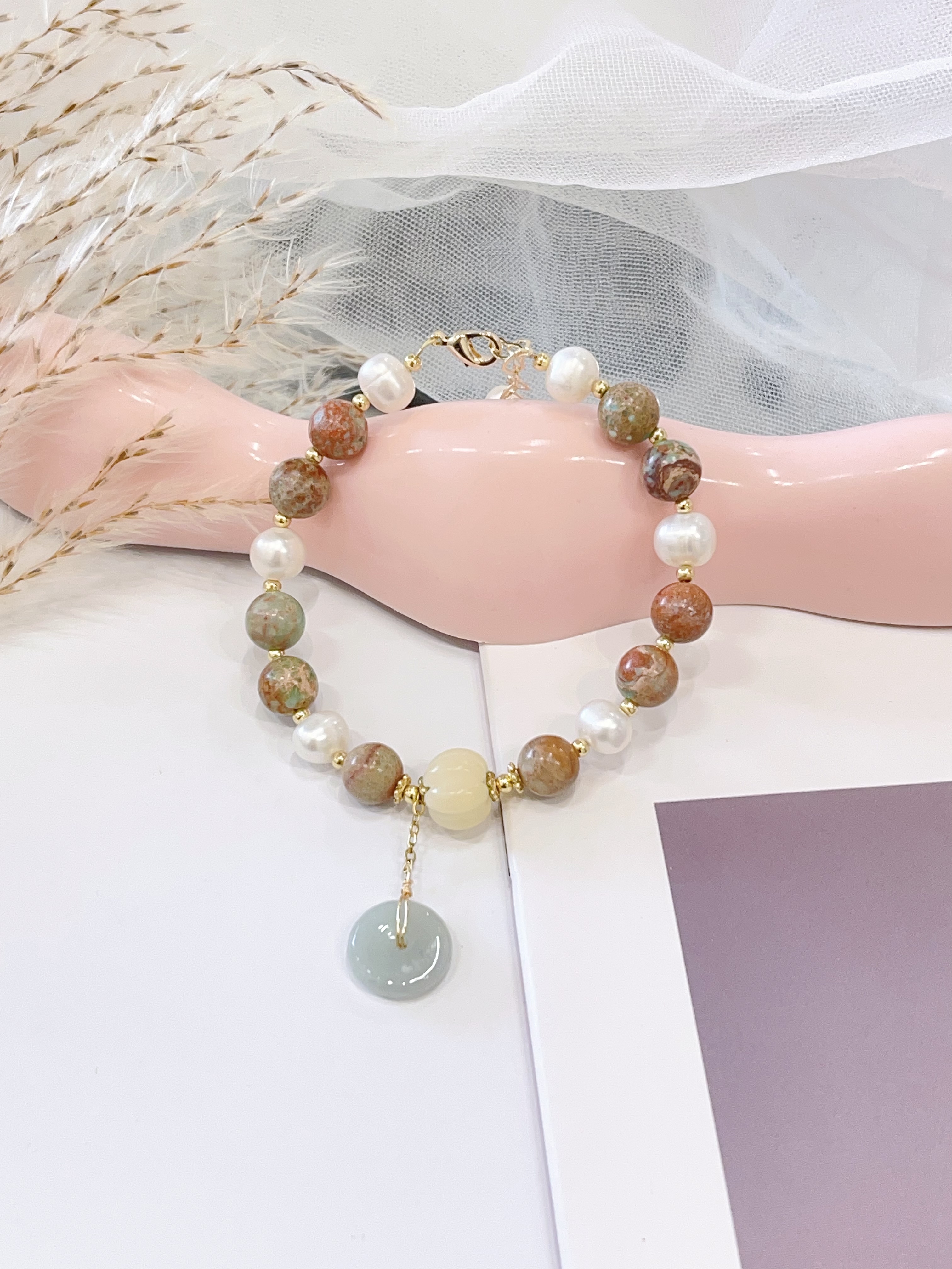 🤍✨ 寿山石 × 玉髓 × 平安扣手串 Shoushan Stone, Chalcedony & Peace Buckle | 8mm