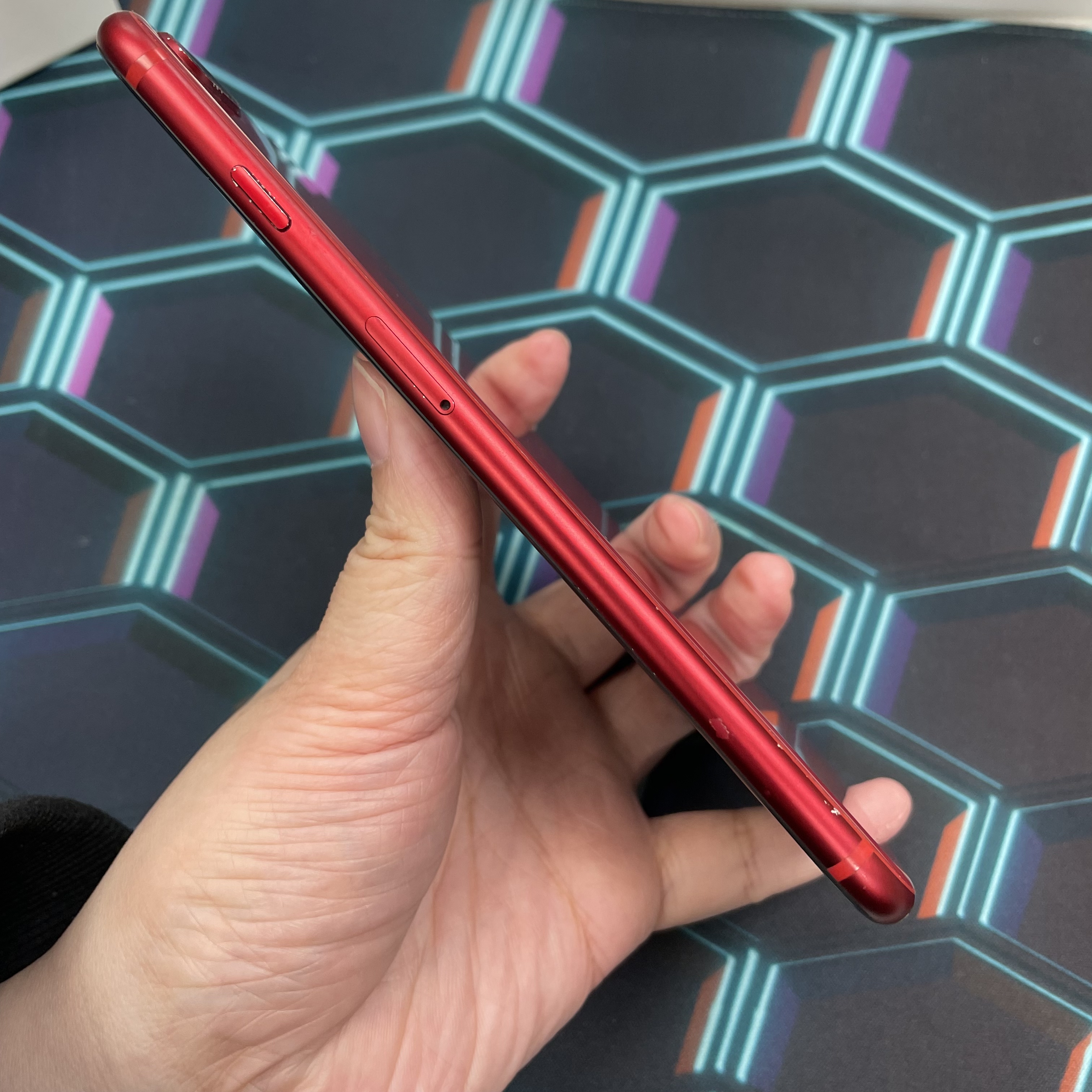 *6142 8 Plus 靚機 64GB 電75 紅色 red