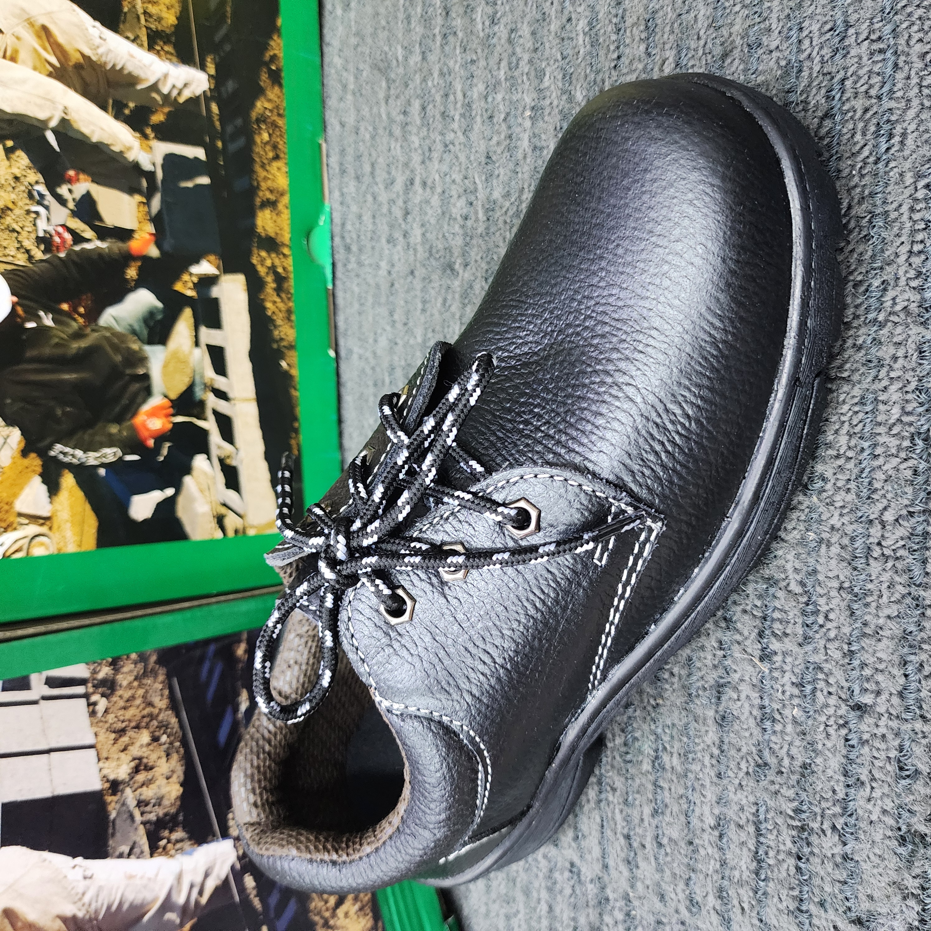 FRONTIER SAFETY SHOES 23304 LOW CUT BLACK COLOUR SAFETY BOOT SAFETY SHOE Leather Kasut Kasut Keselamatan