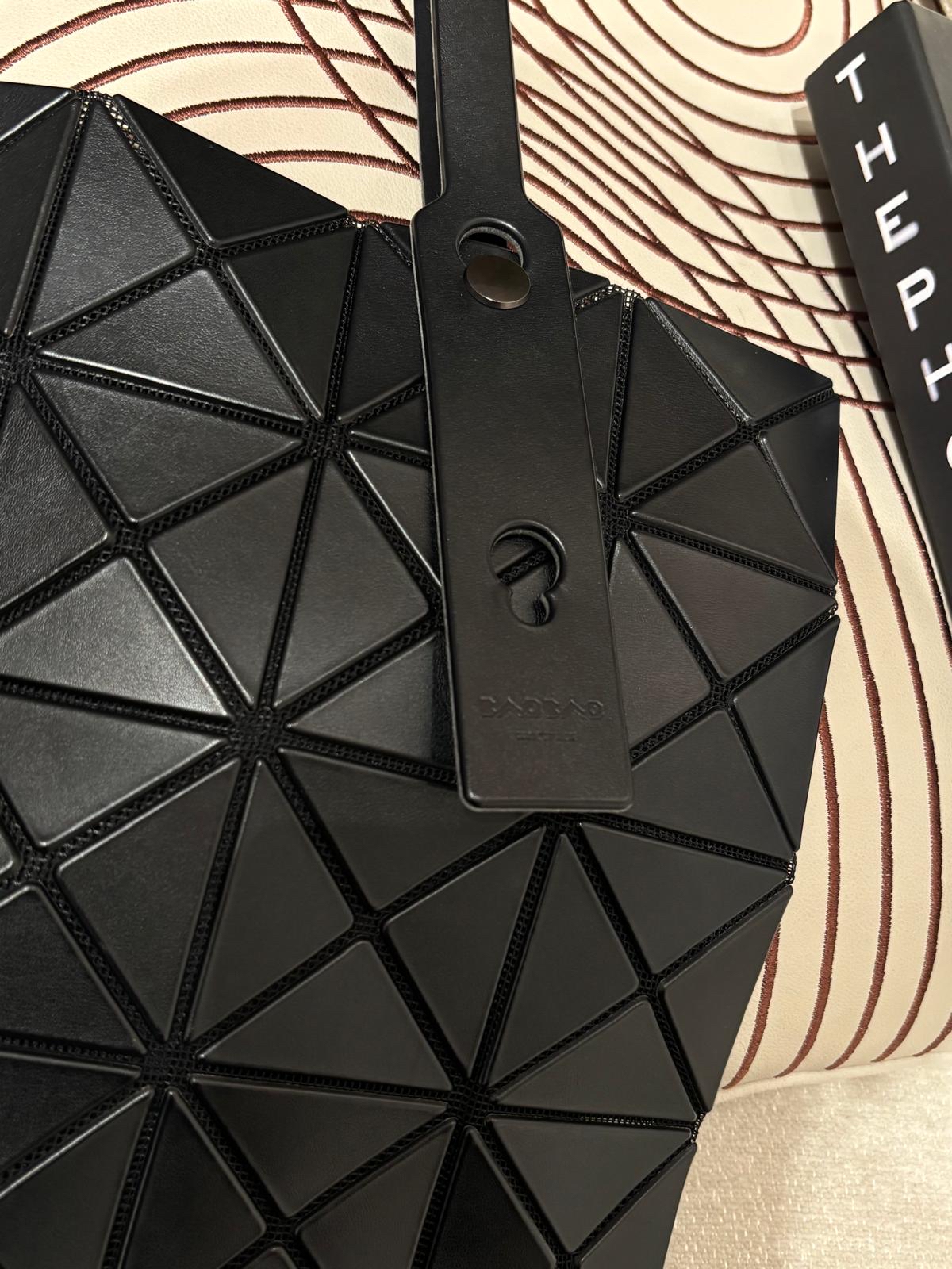 Issey Miyake Bao Bao Tote Bag 啞黑色 100%Authentic, 95%New ✅Dust bag