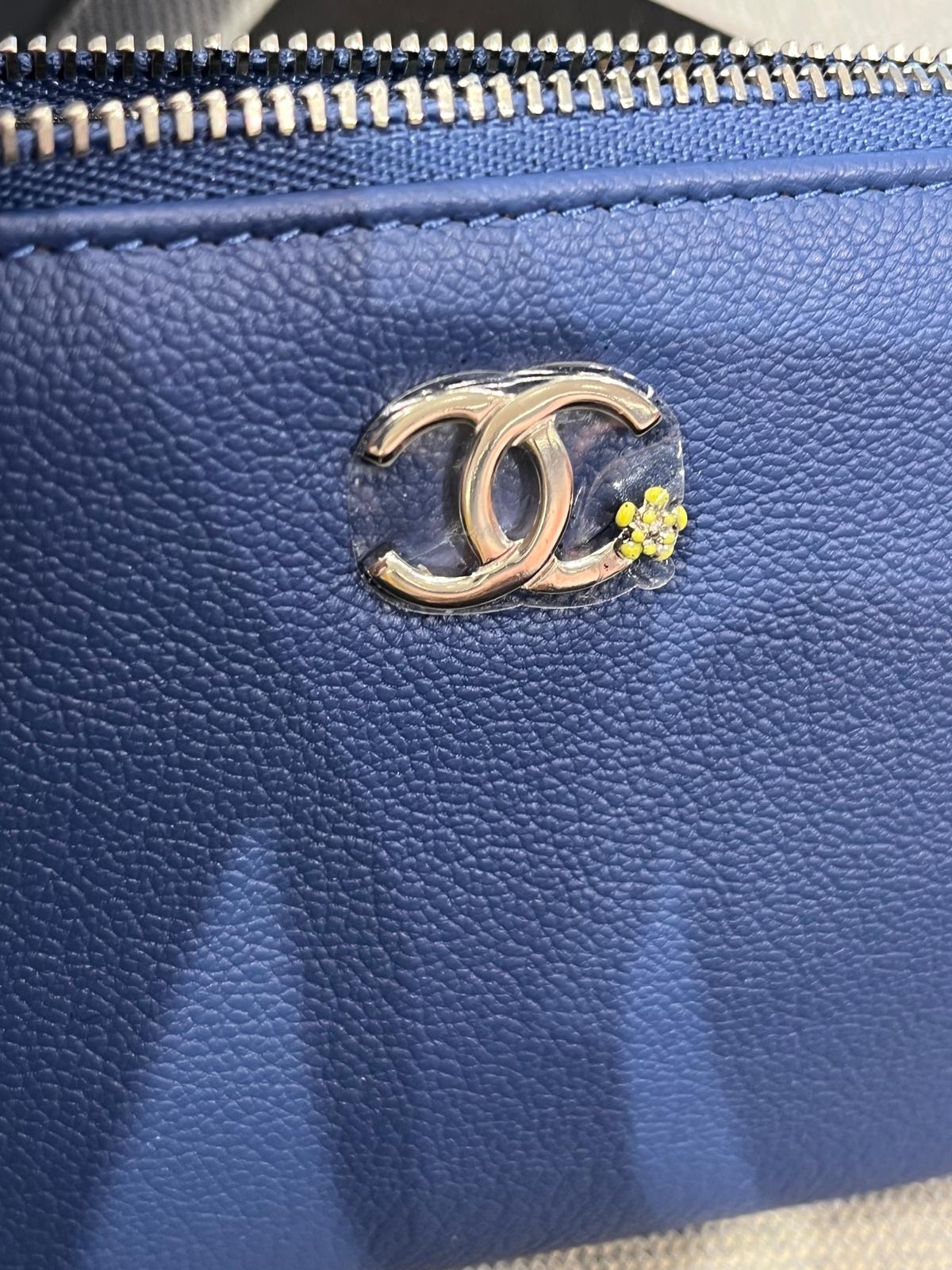 未使用品 Chanel zip mini pouch 15cm 牛皮 100%Authentic, 未使用品,unused ✅card✅dust bag✅box