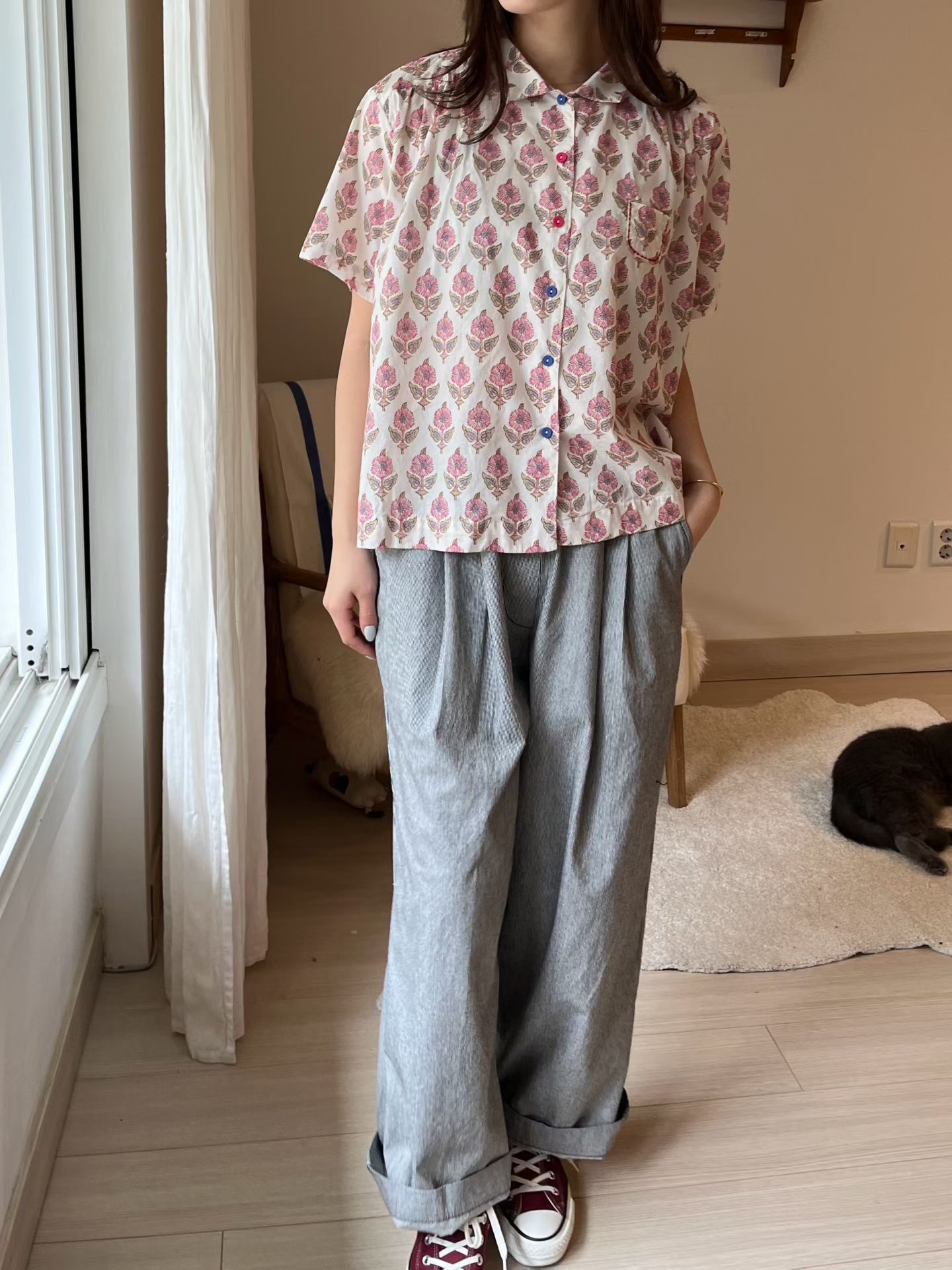 AT ON 復古花布小領恤