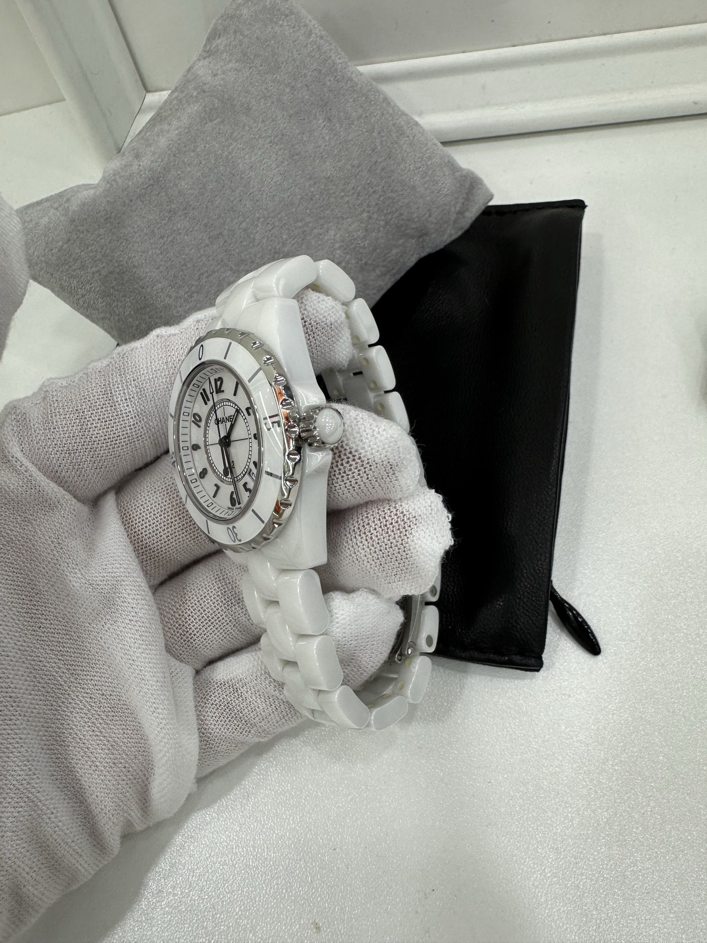 Pre owned chanel J12 watch / 提供免費為客人調教尺寸